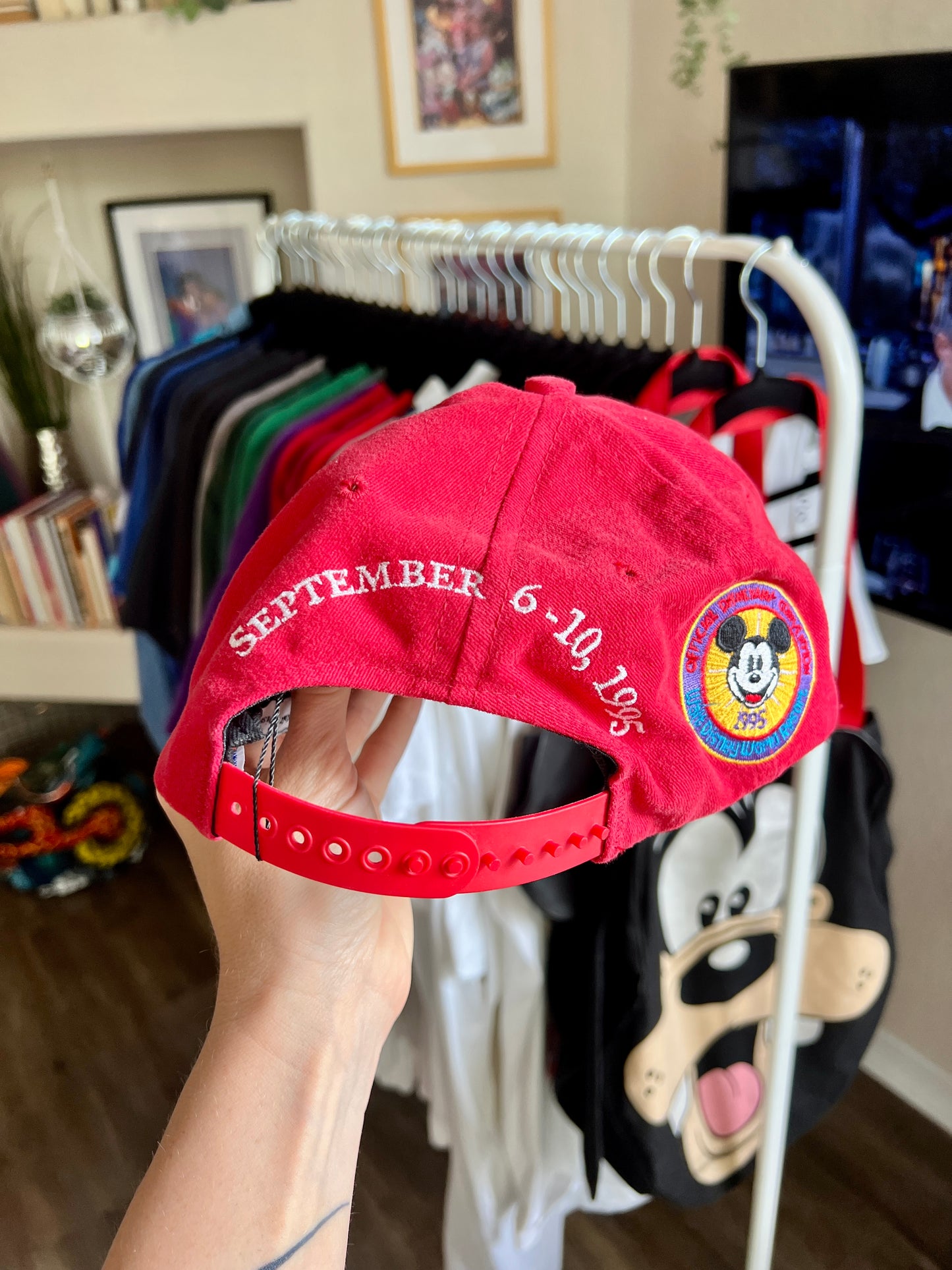 827 -Red Dancing Tux Mickey 1995 Disneyana Convention Hat