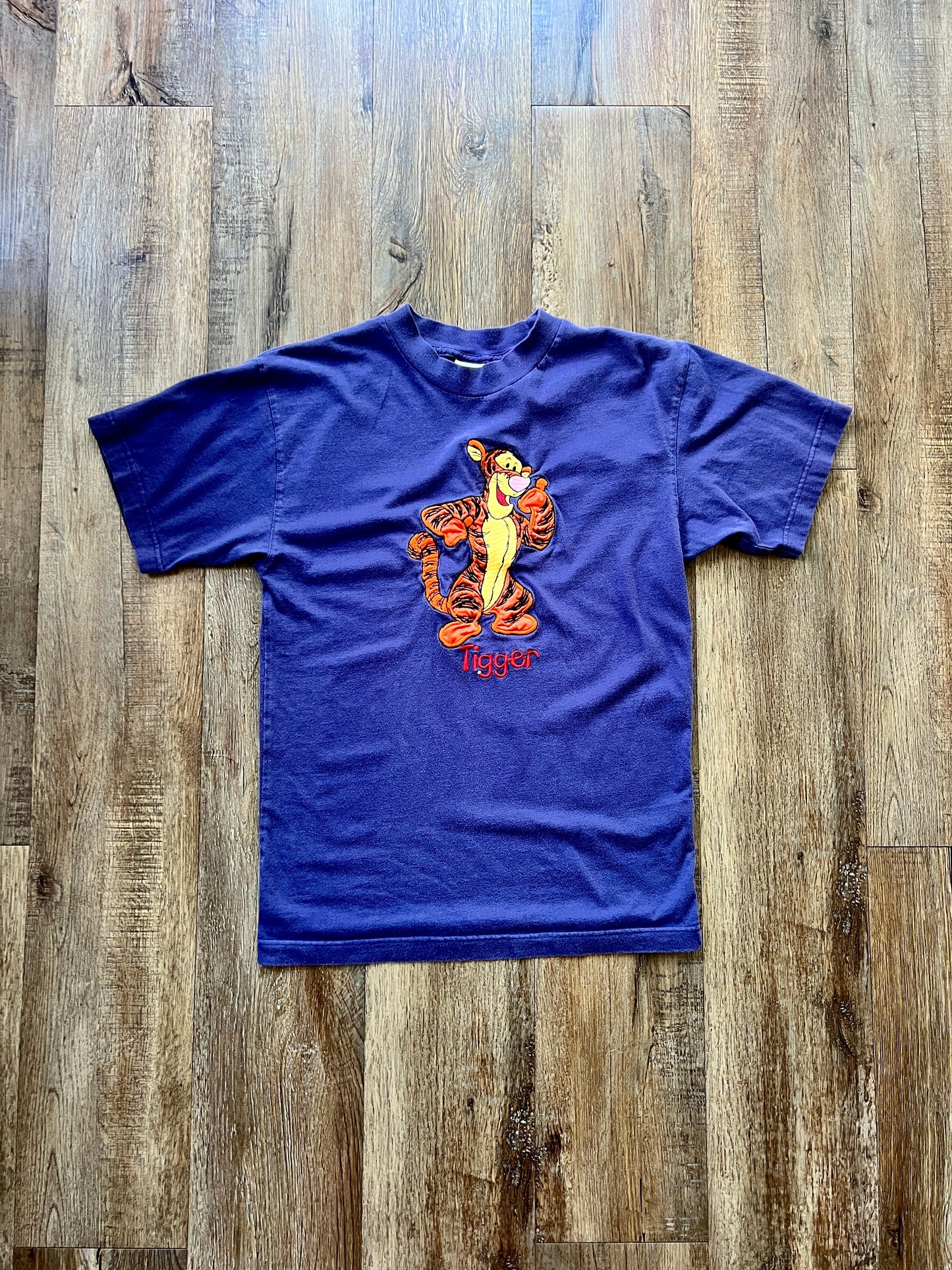 139 -Purple Applique Tigger Tee - M