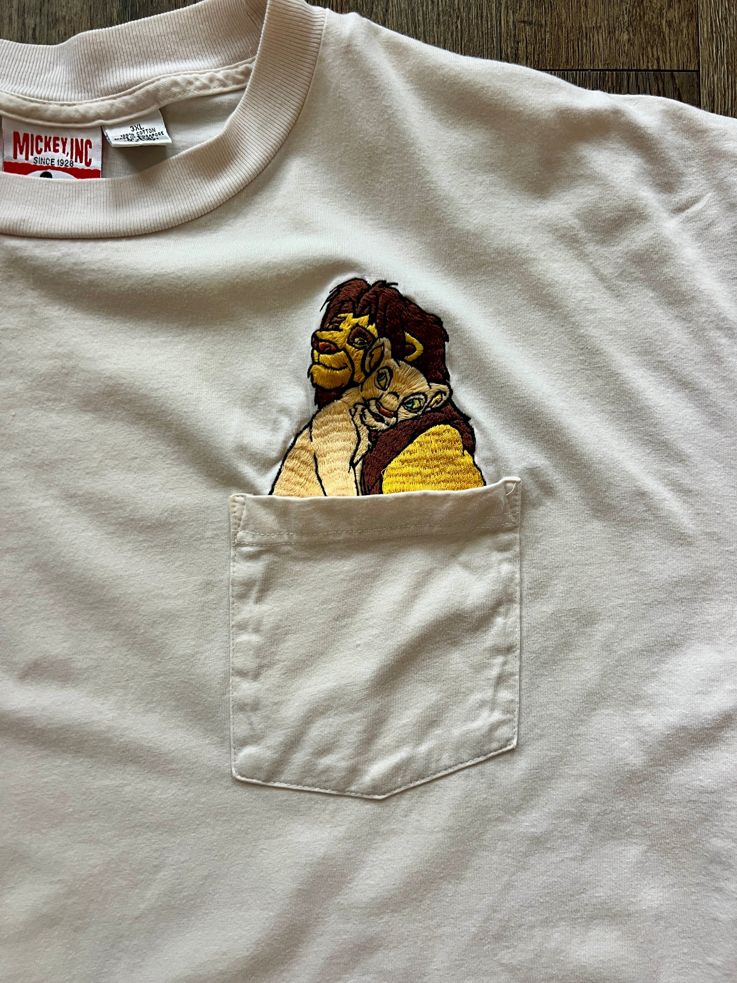 353 -Cream Embroidered Simba & Nala Pocket Tee - 3X