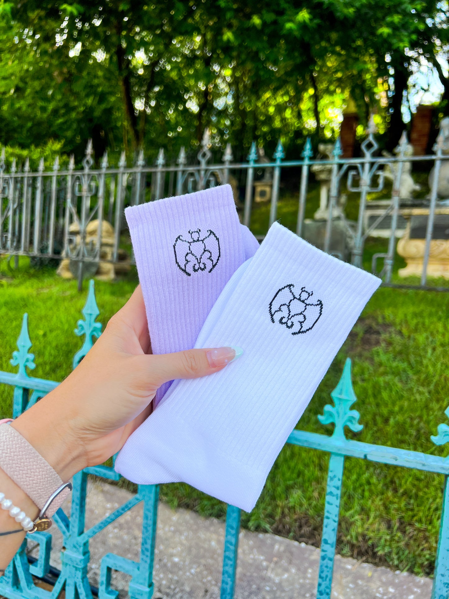 Haunted Mansion Gate Bat Socks ORCHID