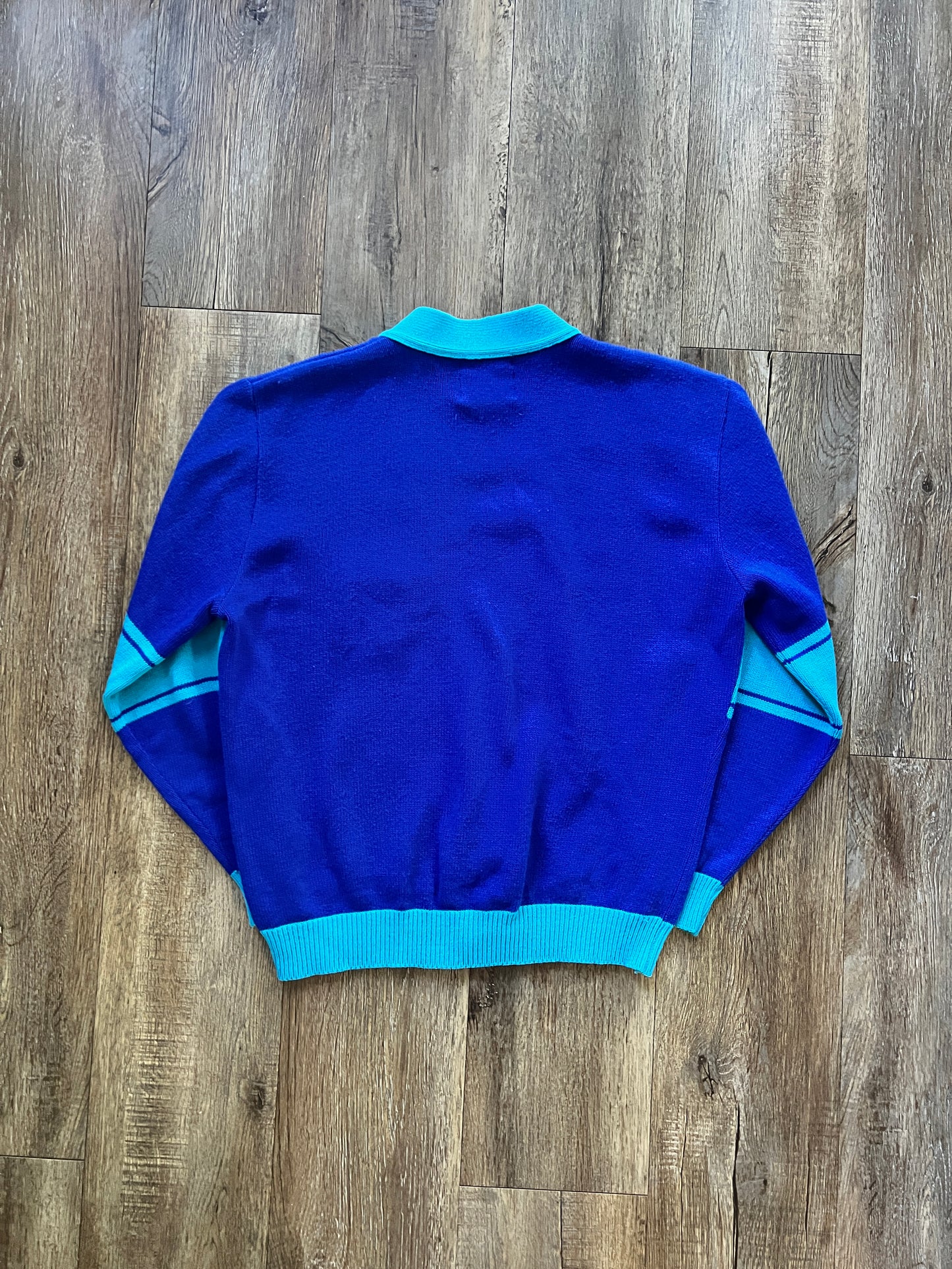 621 -Disney Store Cast Sweater TDS - M