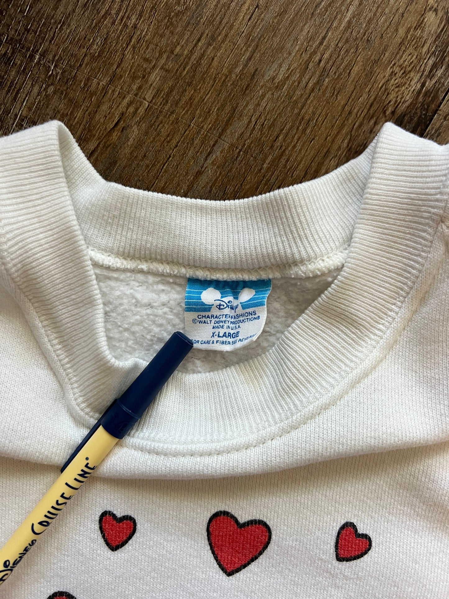 789 -White Red Hearts Minnie Mouse Crewneck - XL