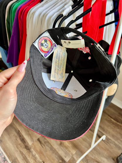 831 -NWT 2001 Disneyana Convention A Family Reunion Hat