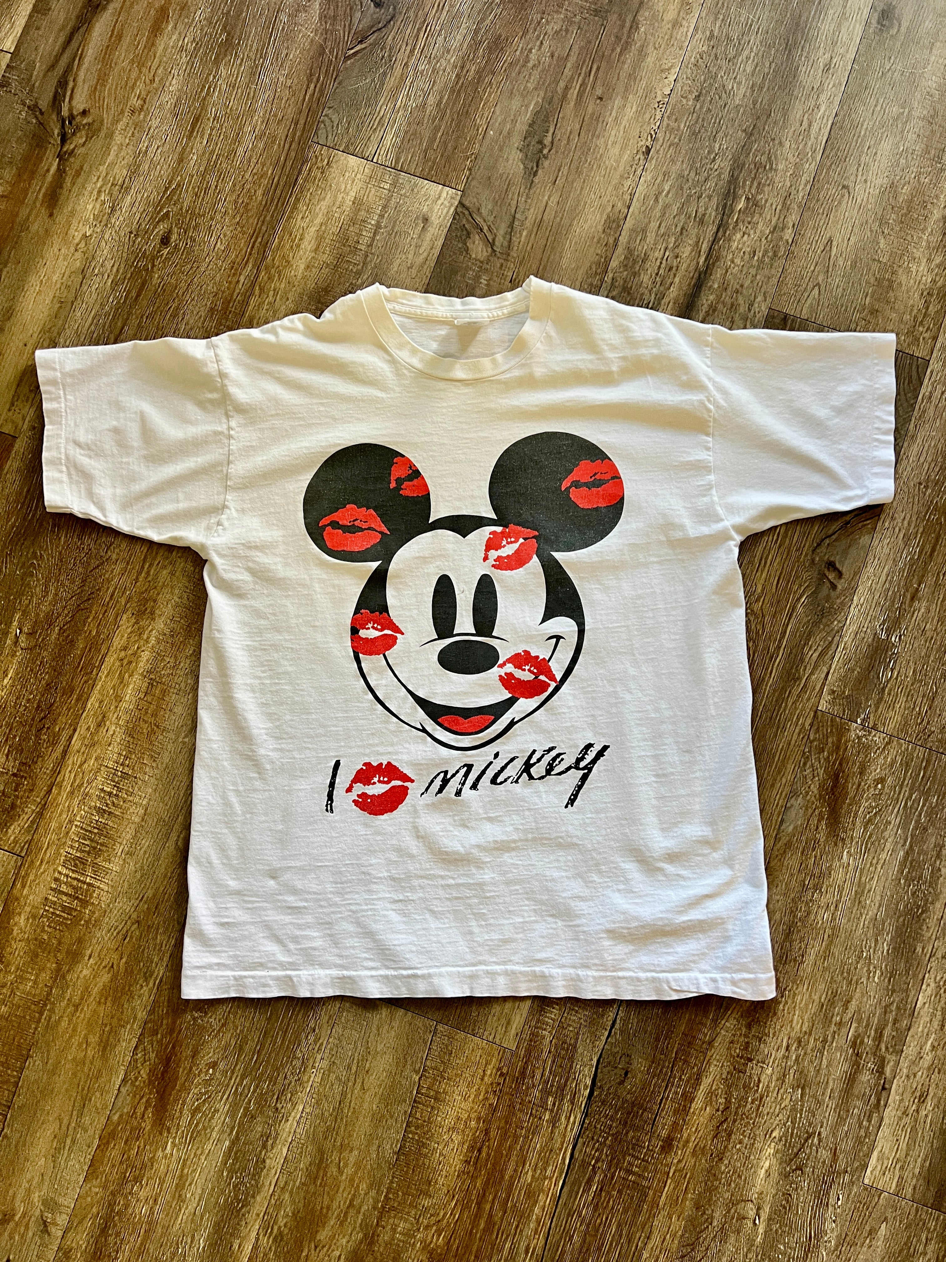 1132 - White Kisses I ❤️ Mickey Shirt - XL