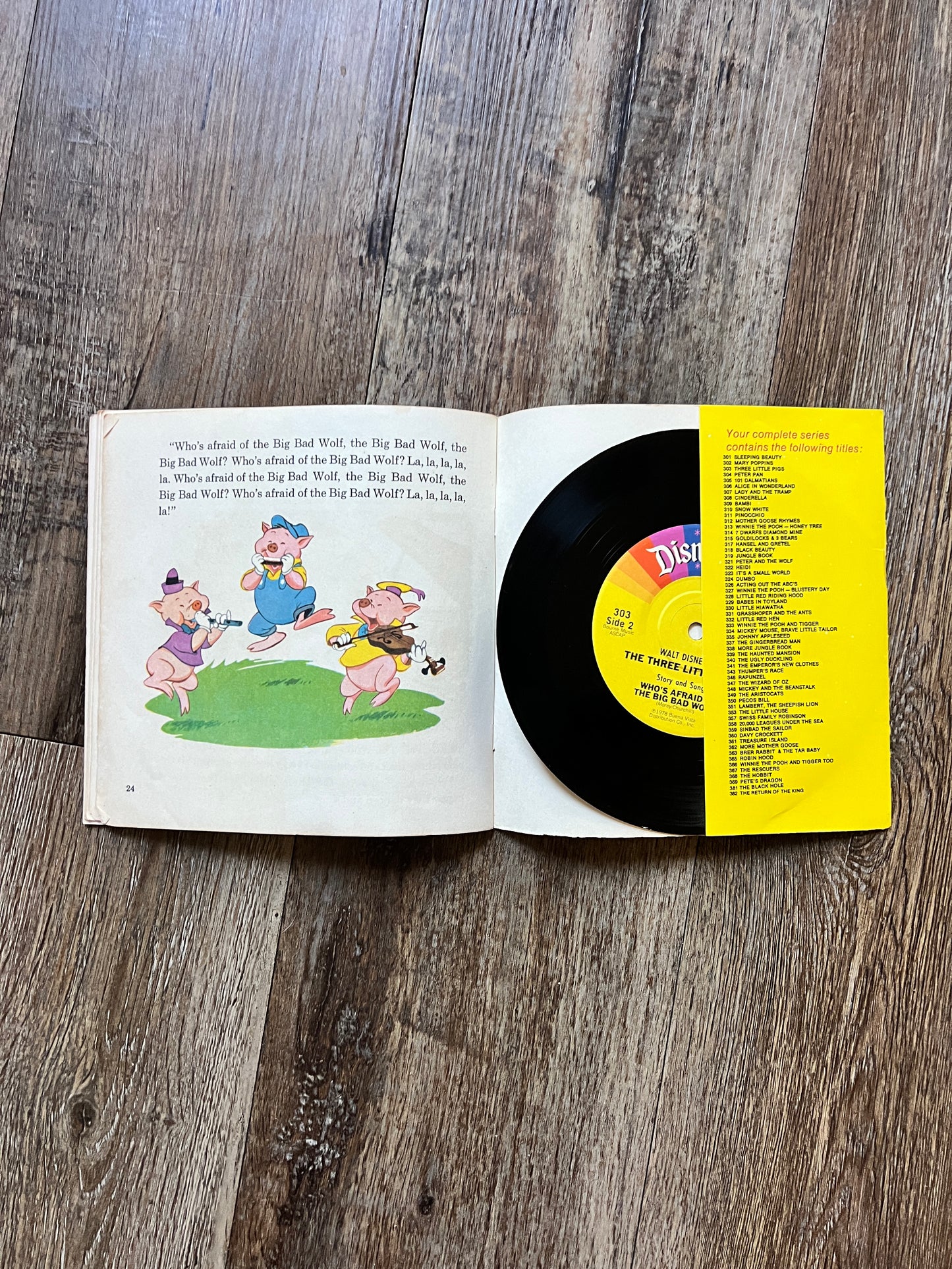 760 -The Three Little Pigs Vinyl Record 45