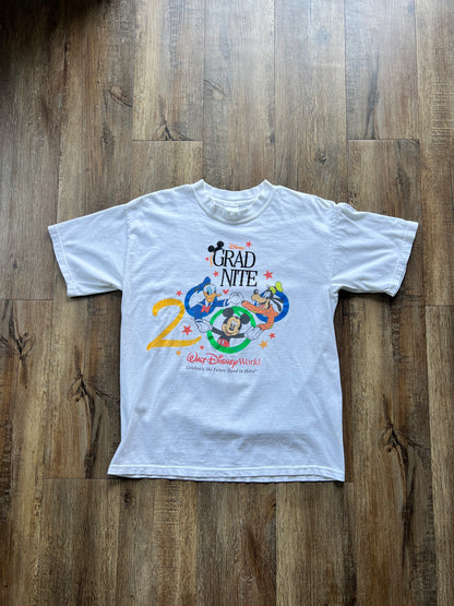 25 -White Grad Night 2000 Shirt SZ L