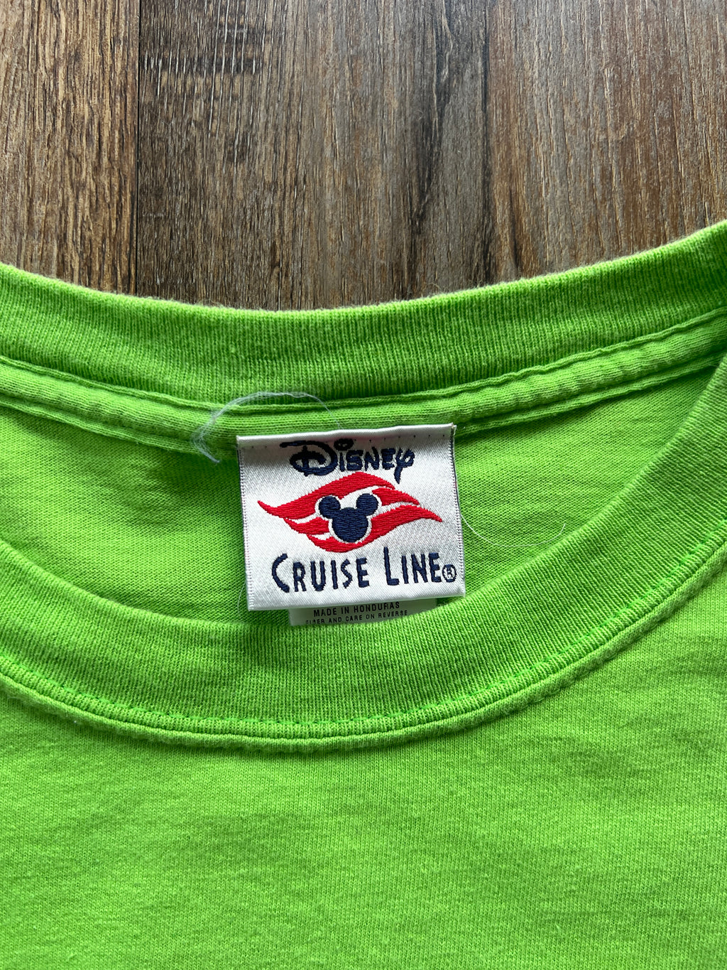 39 -Lime Green Disney Cruise Line Castaway Cay The Bahamas Tee SZ L