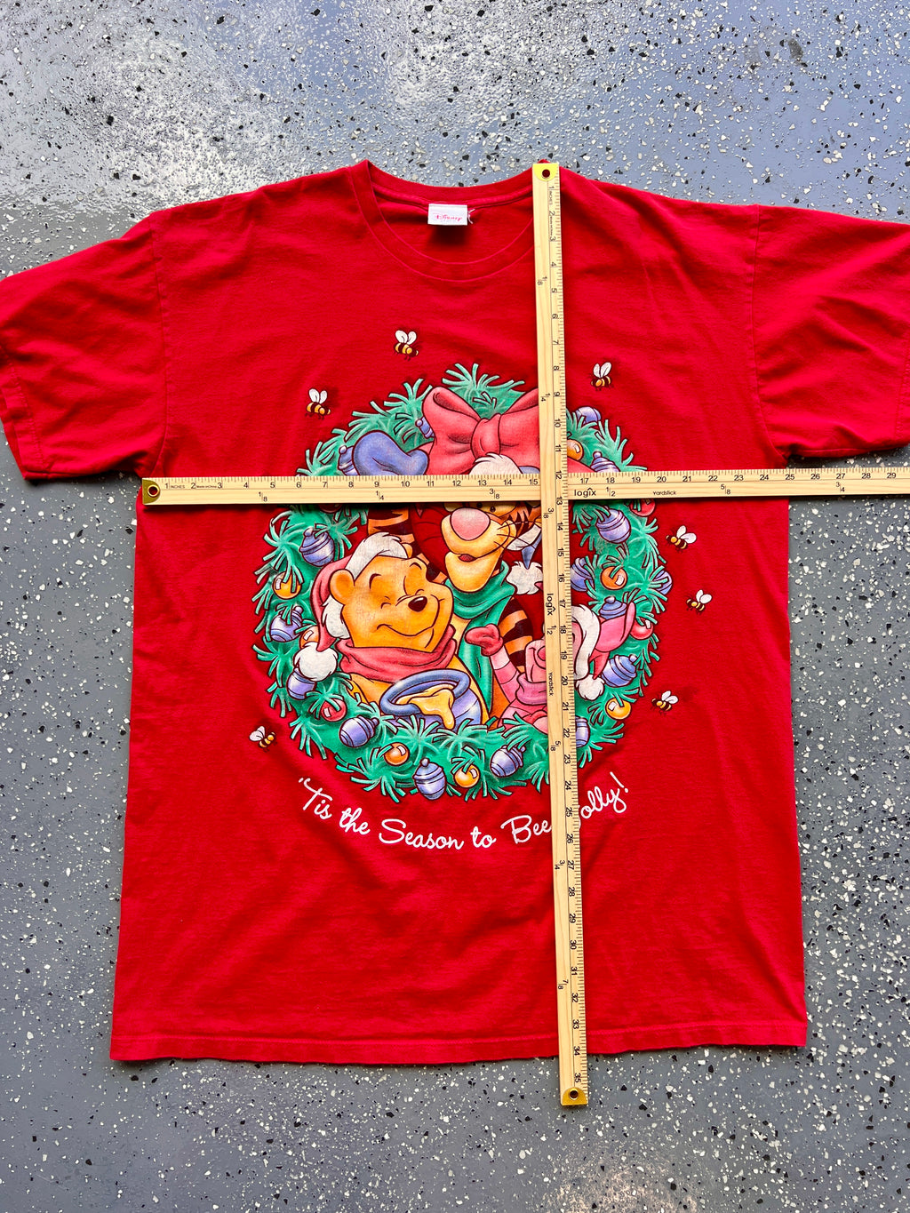 1483 - Red Hundred Acre Wood Wreath 'Tis the Season Tee - OSFA