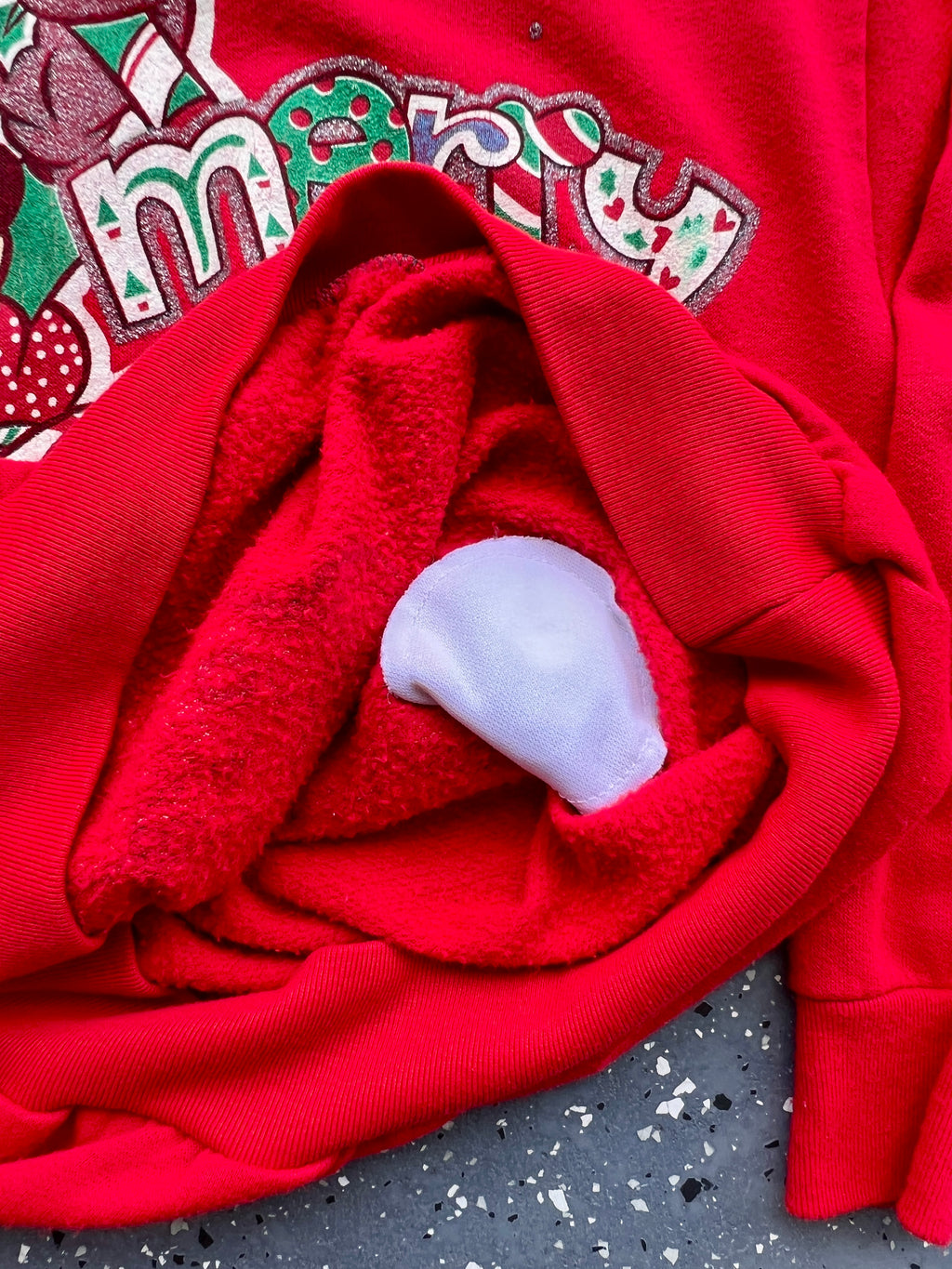 1489 - Red Santa Mickey & Minnie Merry Christmas Sleigh Crewneck - M