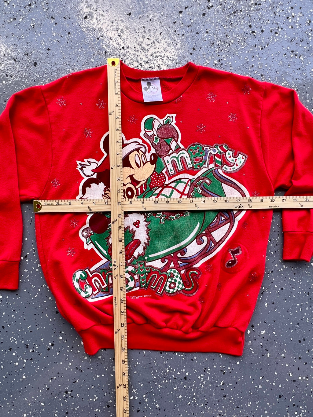 1489 - Red Santa Mickey & Minnie Merry Christmas Sleigh Crewneck - M