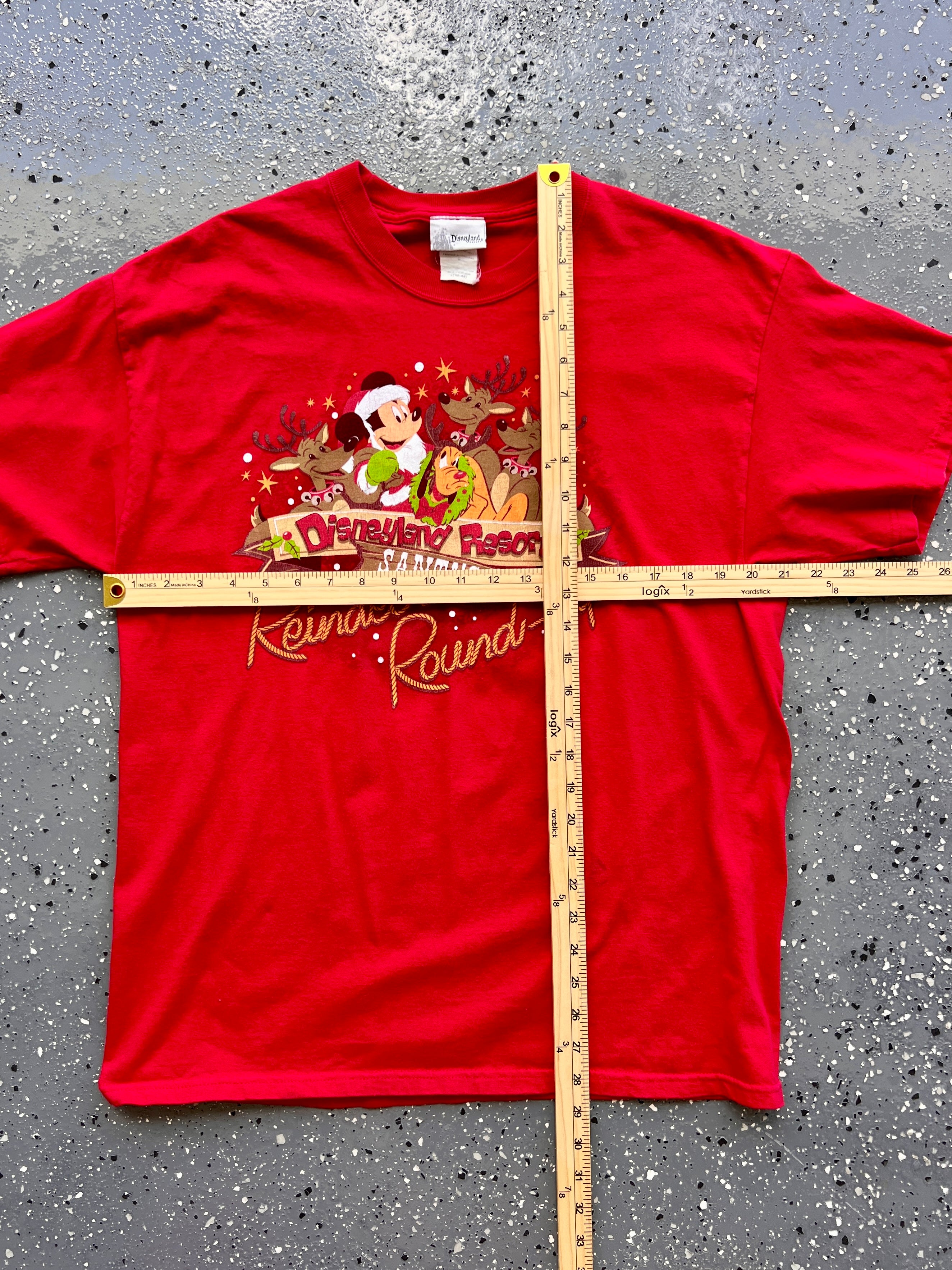 1492 - Red Disneyland Resort Reindeer Round-up Tee - L