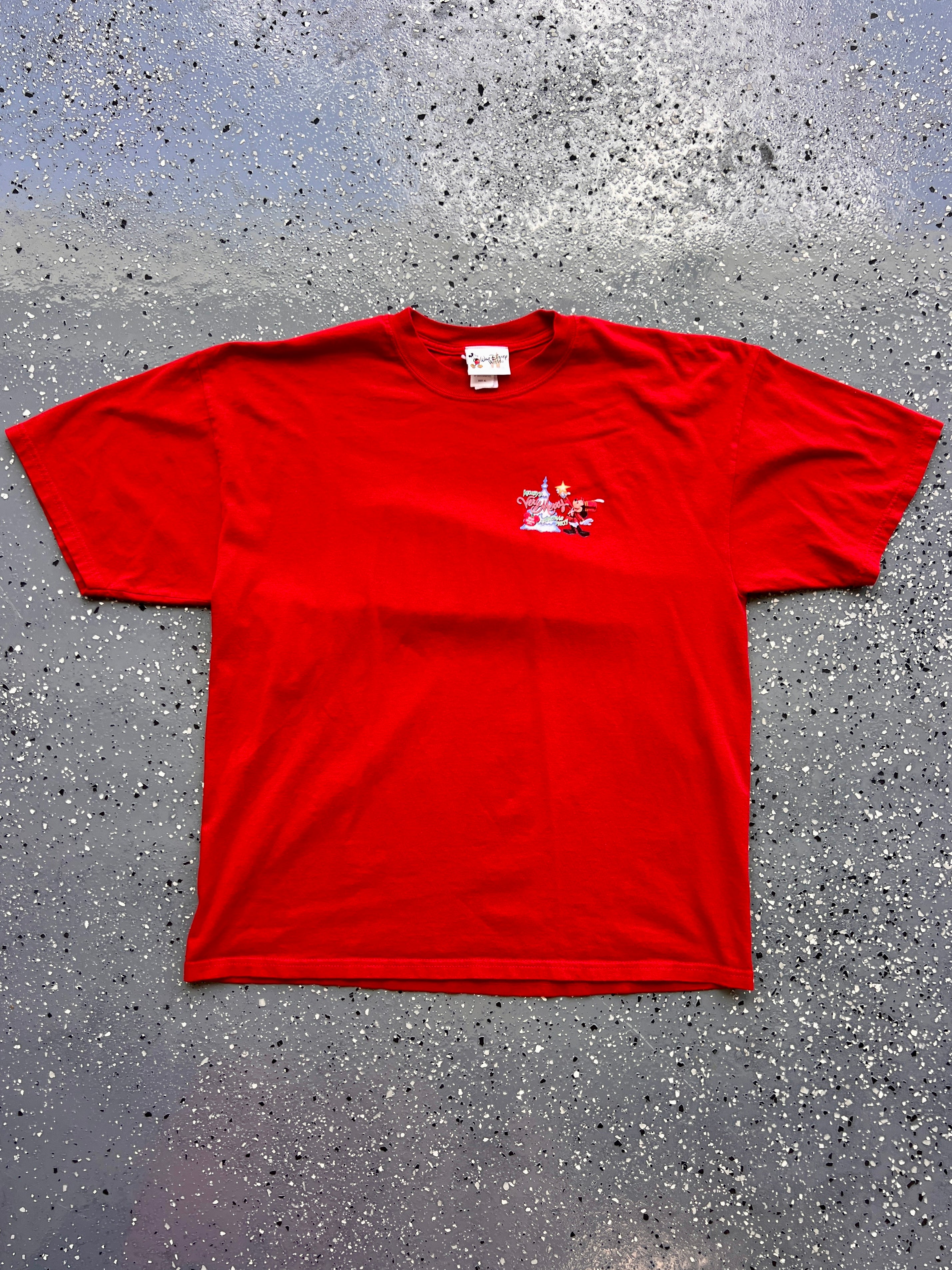 1494 - Red 2004 Mickey's Very Merry Christmas Party Tee - XL