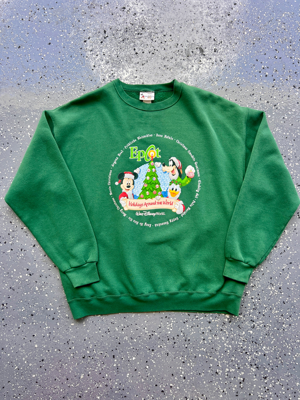 1495 - Green EPCOT Holidays Around the World Mickey & Friends Crewneck - NT / XL