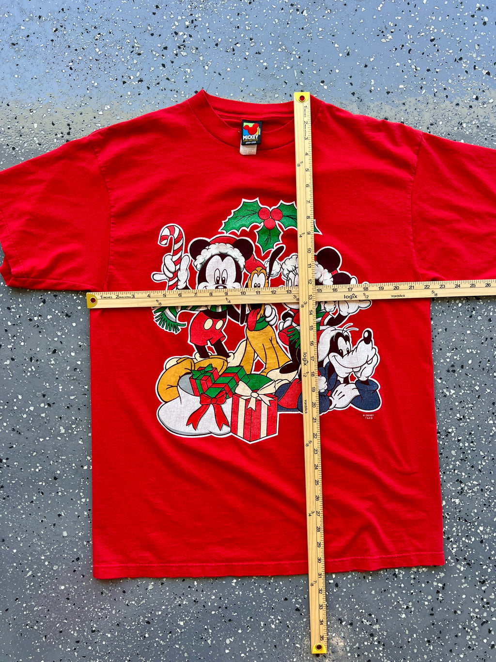 1510 - Red Mickey, Minnie, & Pluto Holiday Gift Tee - OSFA