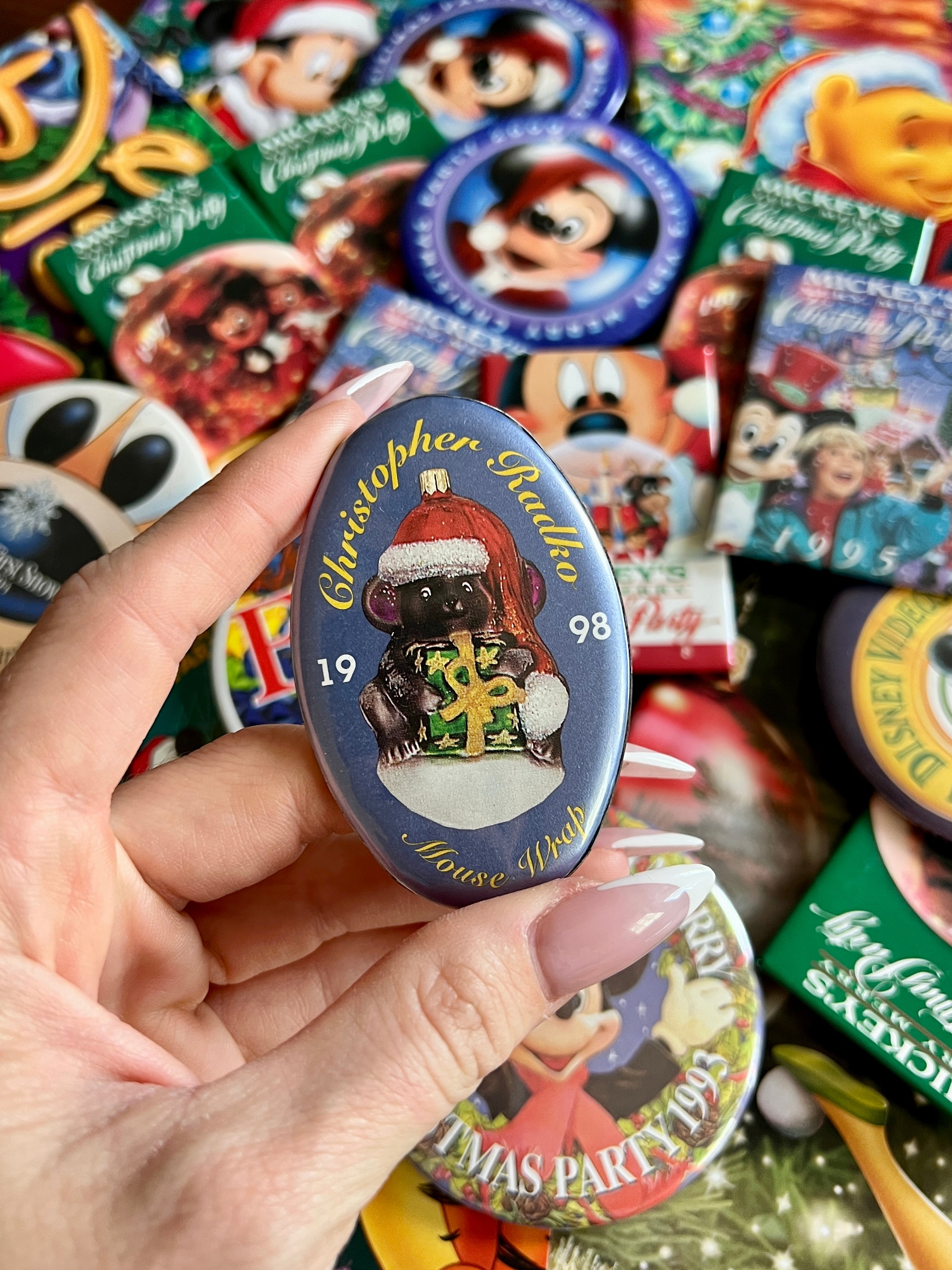 1998 Christopher Radko Holiday Button