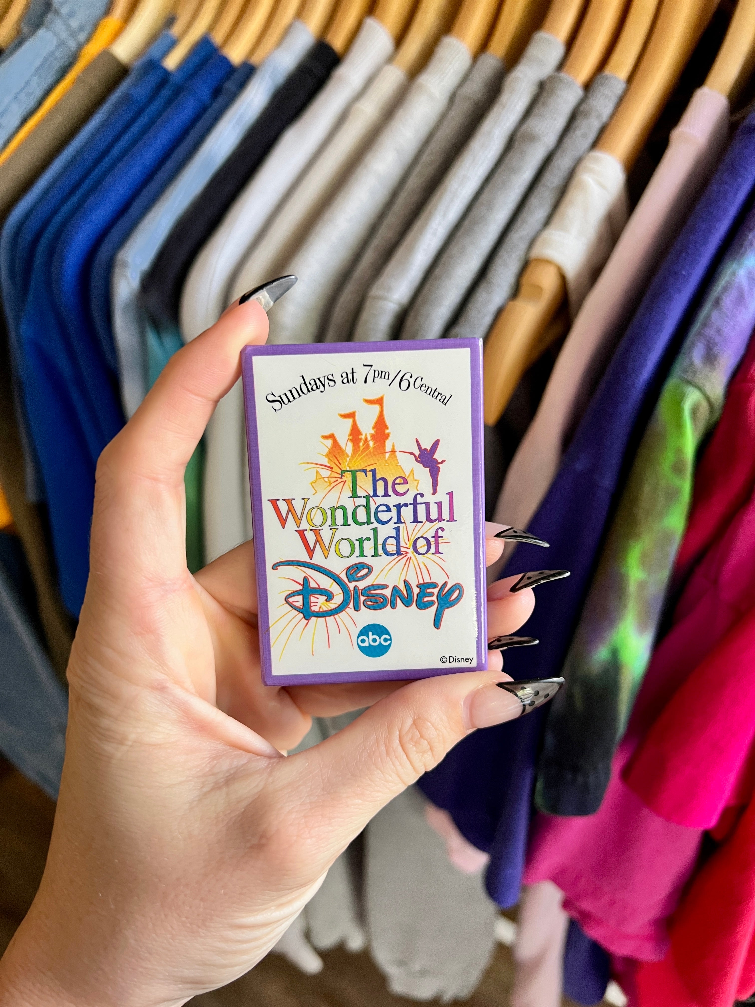 299 -The Wonderful World of Disney Sundays Button