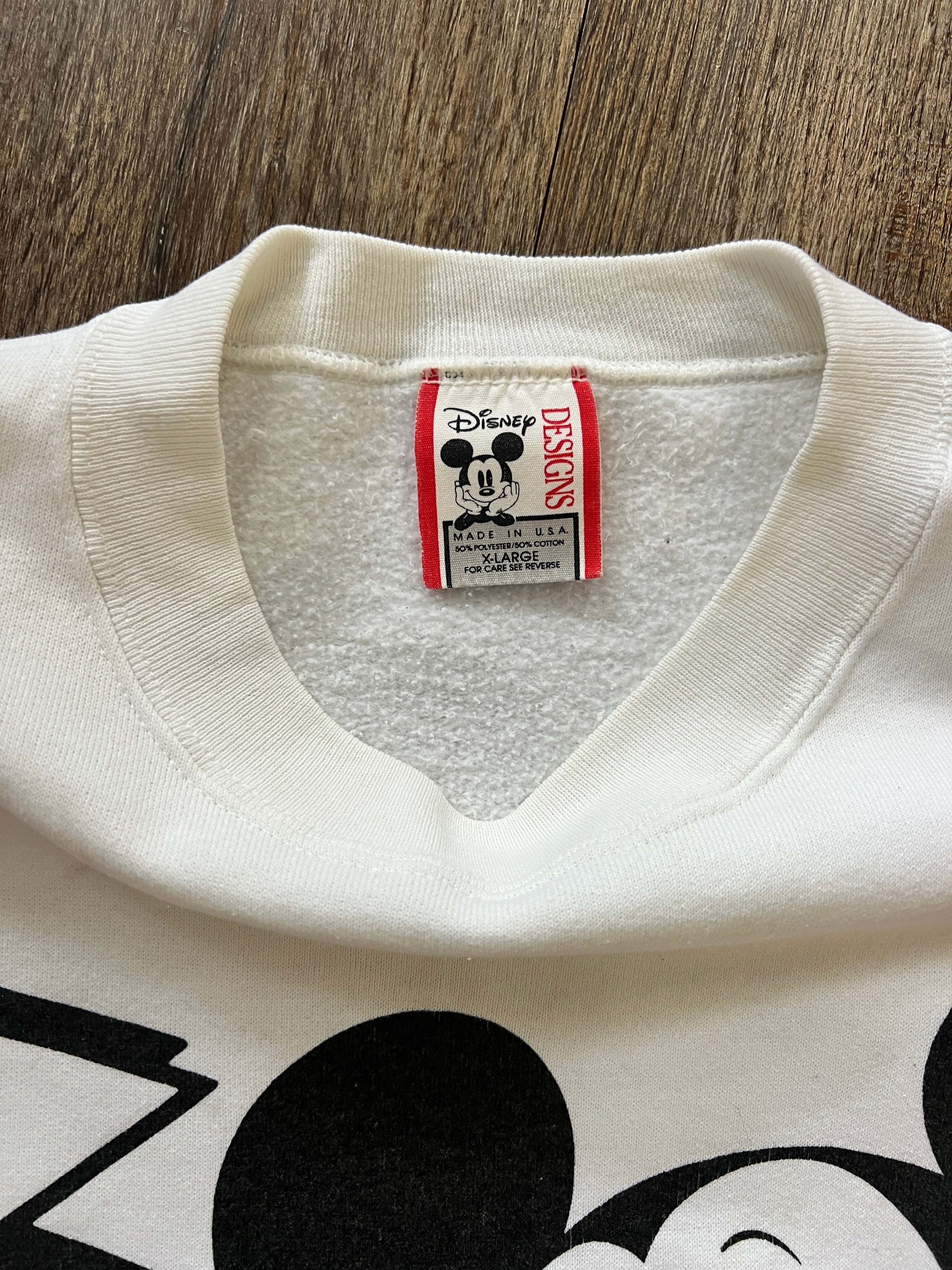 854 - White & Red Mickey Backwards Hit Crewneck - XL