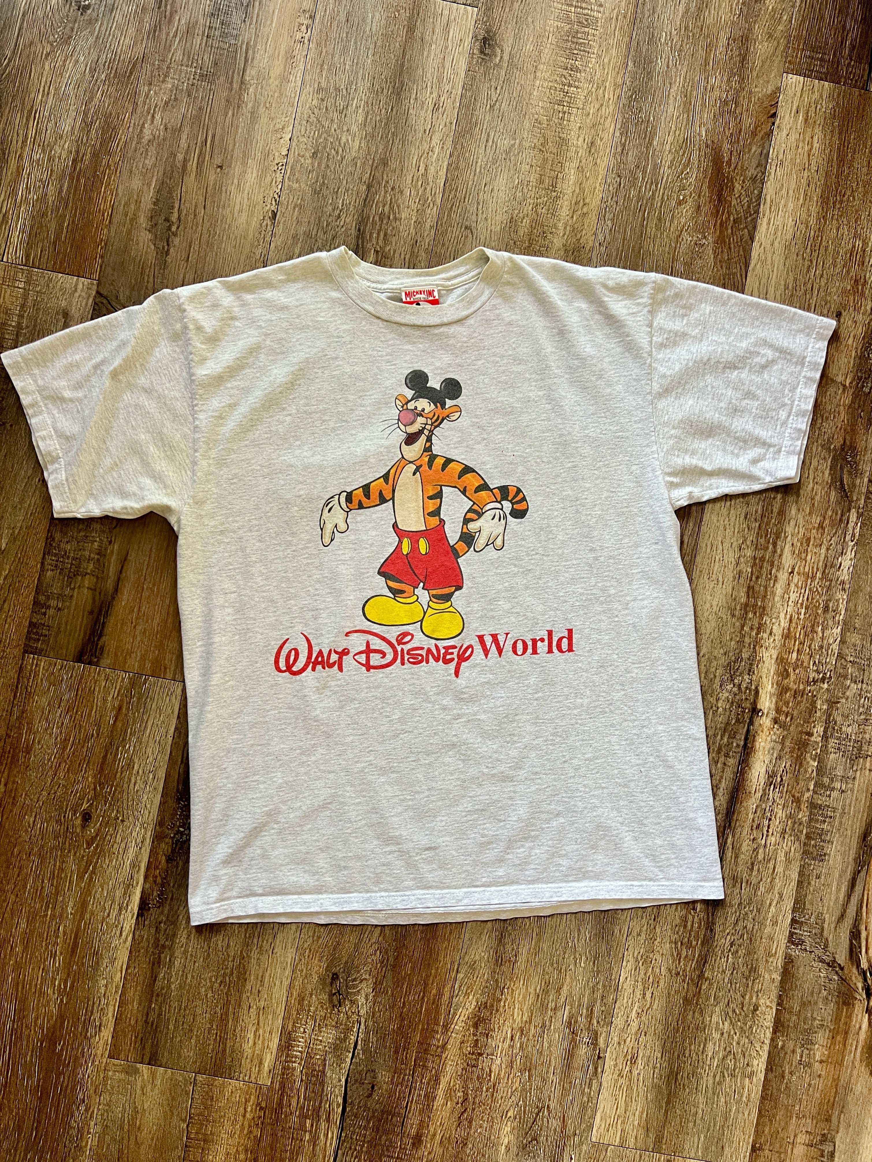 869 -Heather Grey Tigger as Mickey WDW Logo Shirt - M