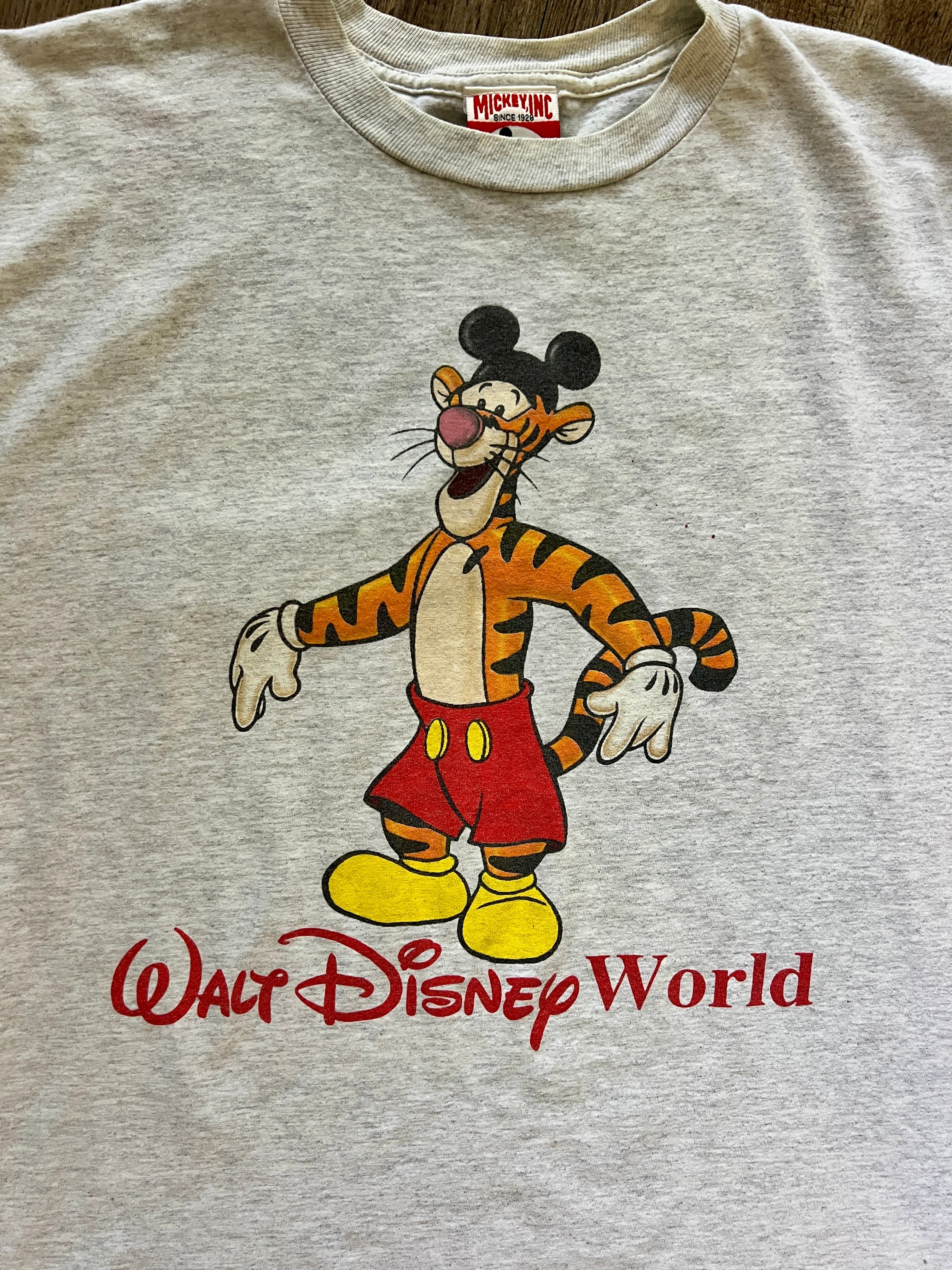 869 -Heather Grey Tigger as Mickey WDW Logo Shirt - M