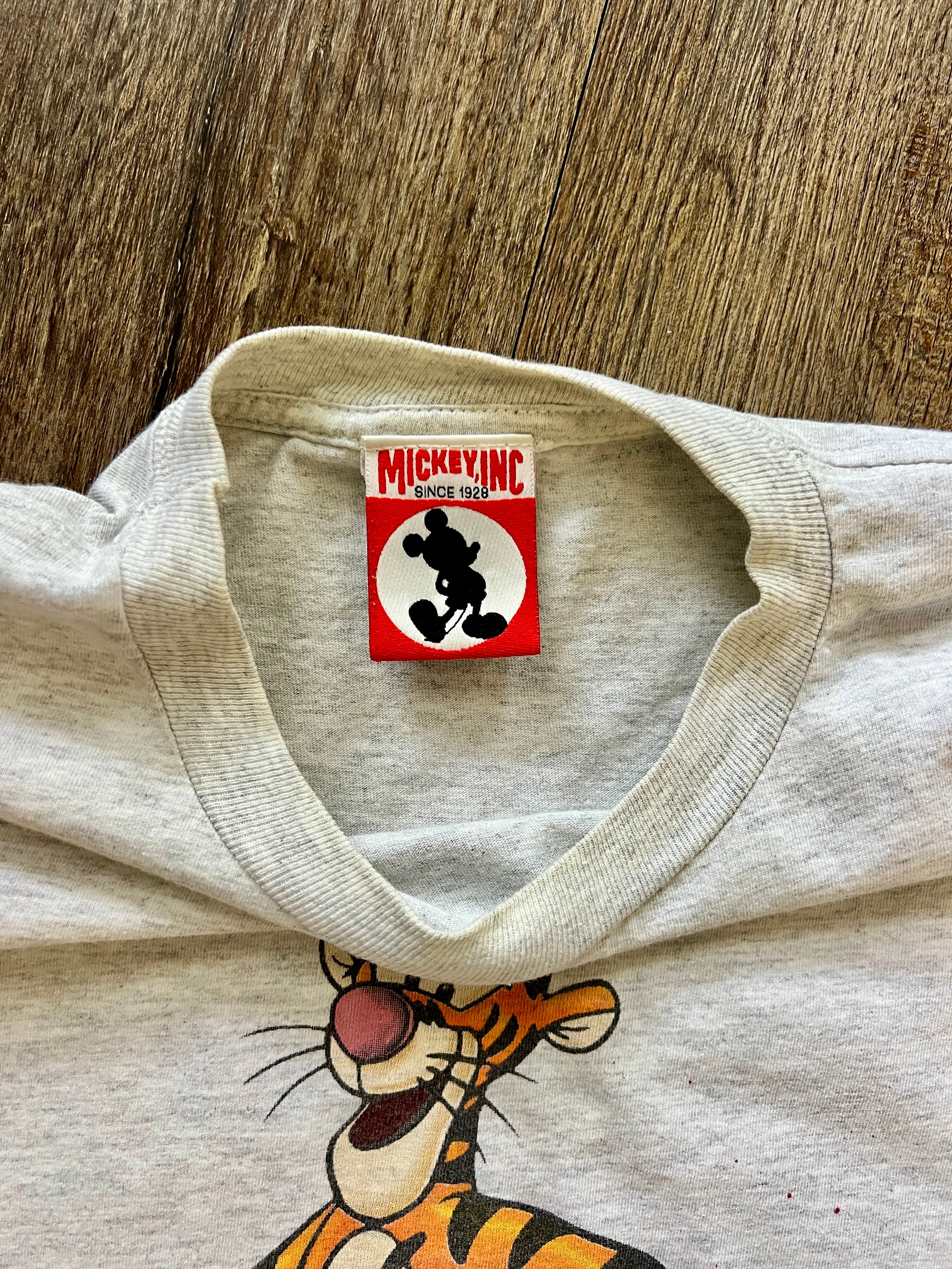 869 -Heather Grey Tigger as Mickey WDW Logo Shirt - M