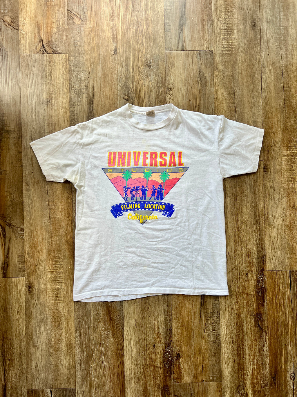 116 -White Universal Studios California Tee - L