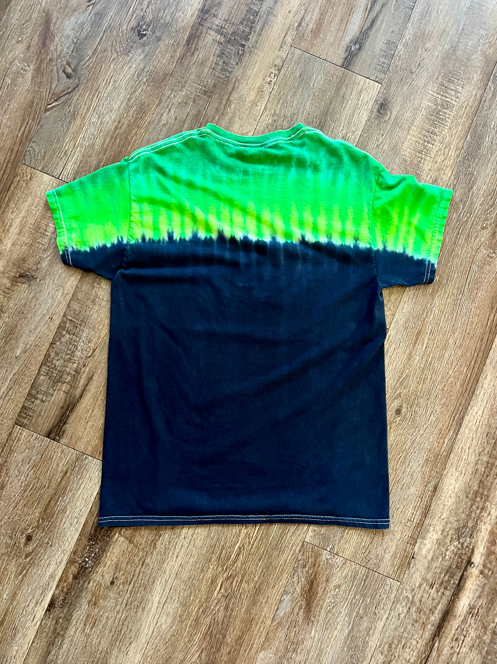 876 -Green & Black Tie-Dye Chernabog Shirt - M