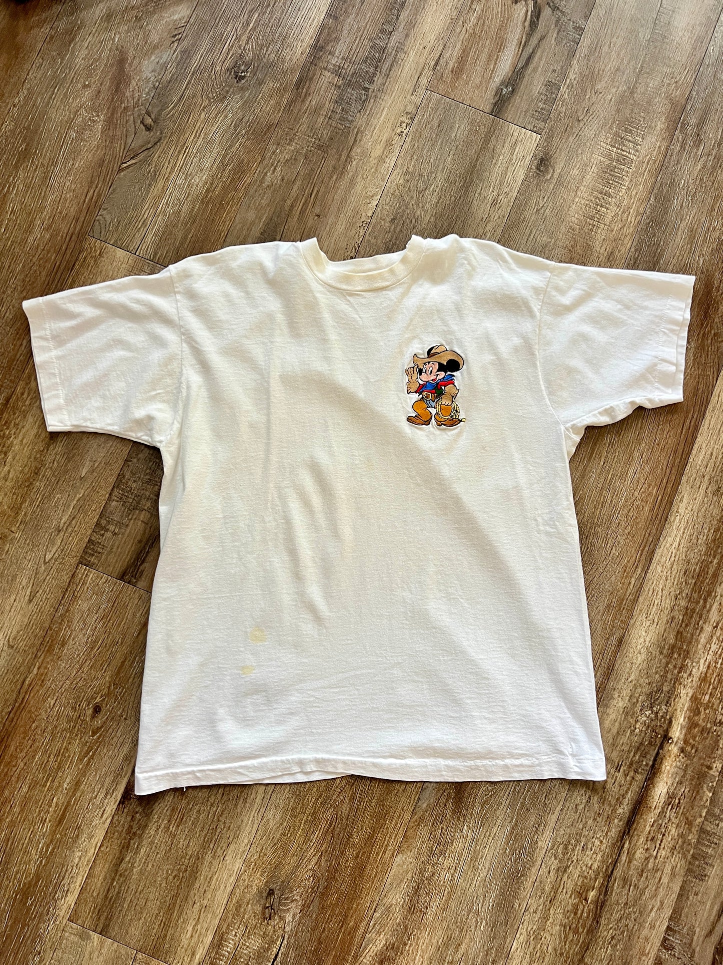 897 -White Embroidered Cowboy Mickey Pocket Shirt - XL