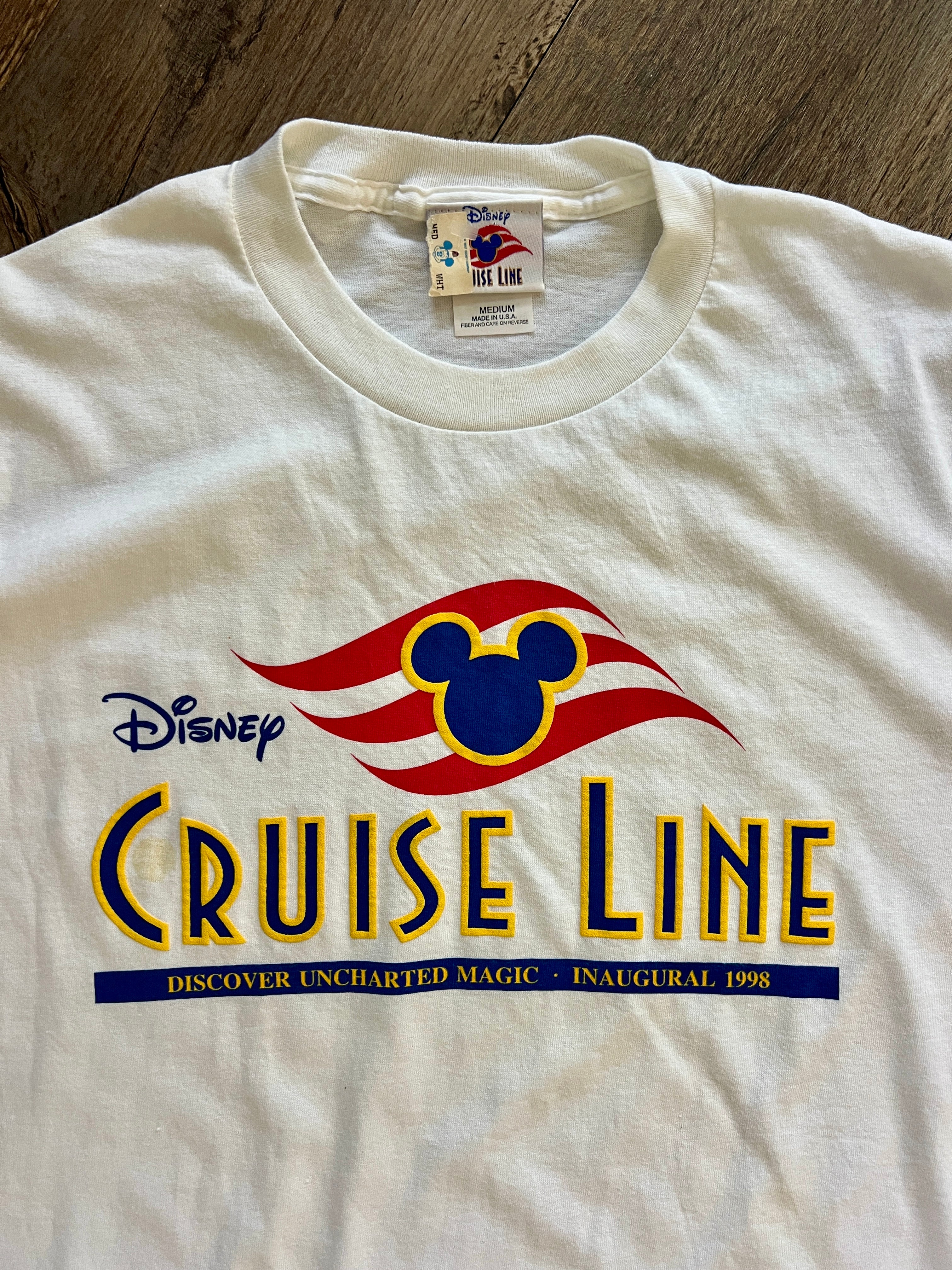 911 -White NWT Disney Cruise Line Logo Discover Uncharted Magic 1998 Shirt - M