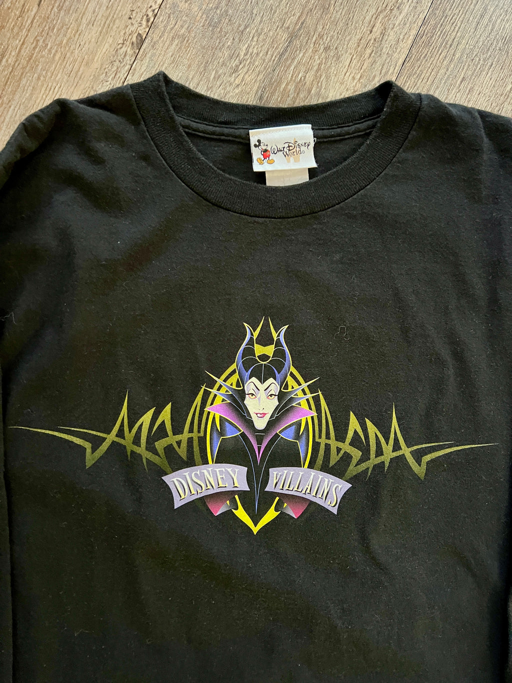 924 -Black Maleficent Disney Villains Long Sleeve -M