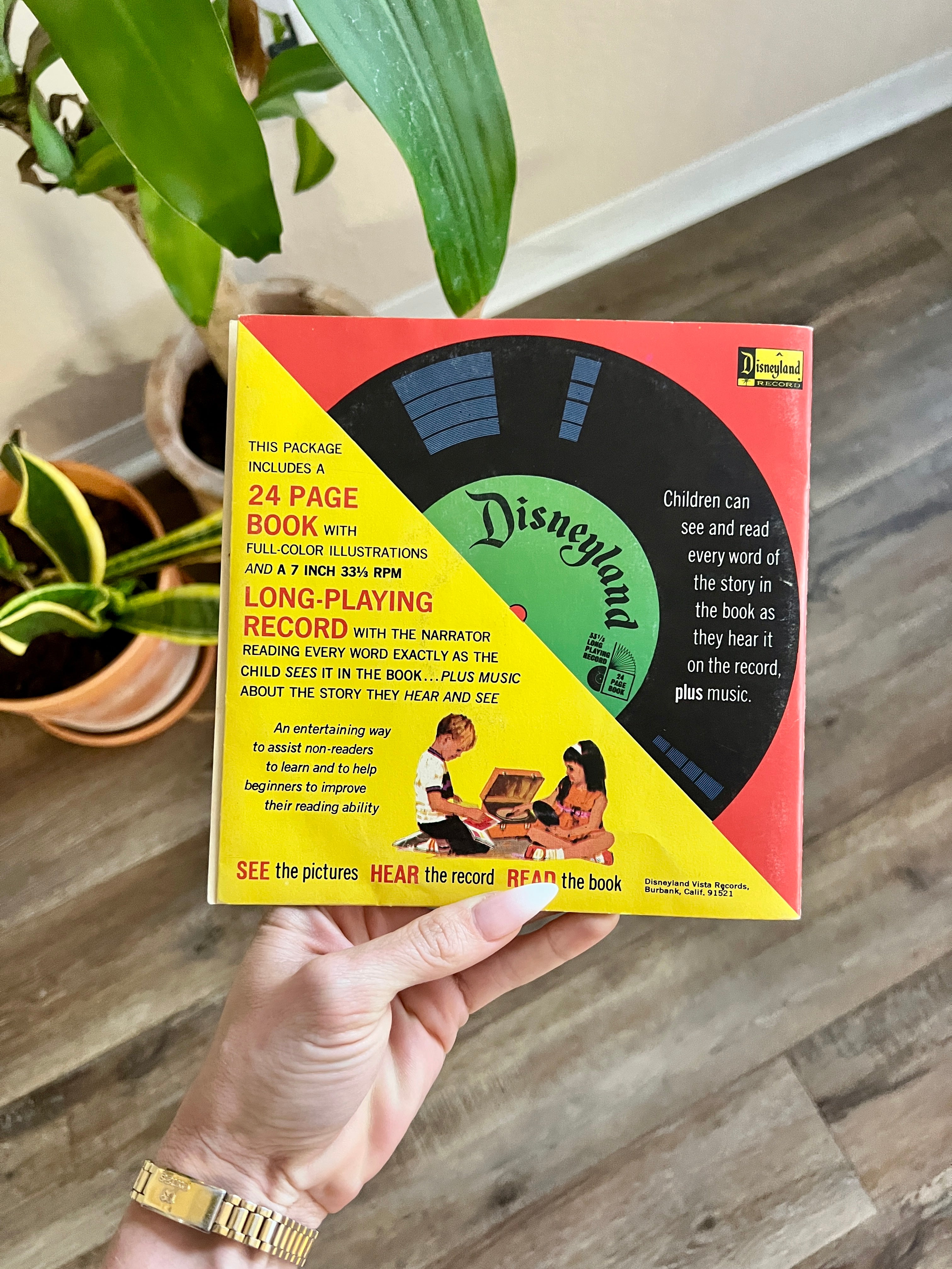 101 Dalmatians Read Along Book & Record