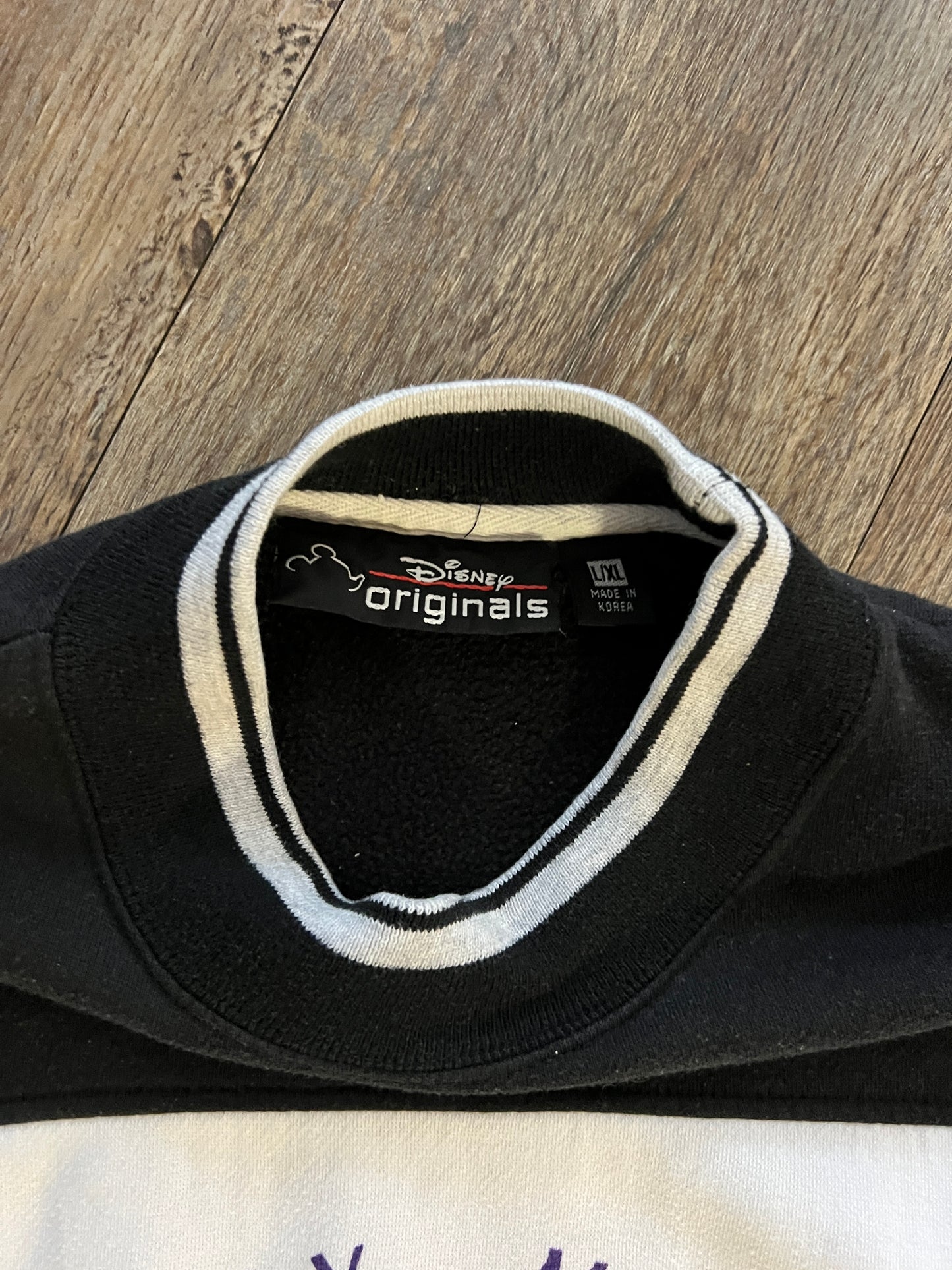 933 -Black, White, Grey Mickey Mouse Friends Crewneck - L/XL