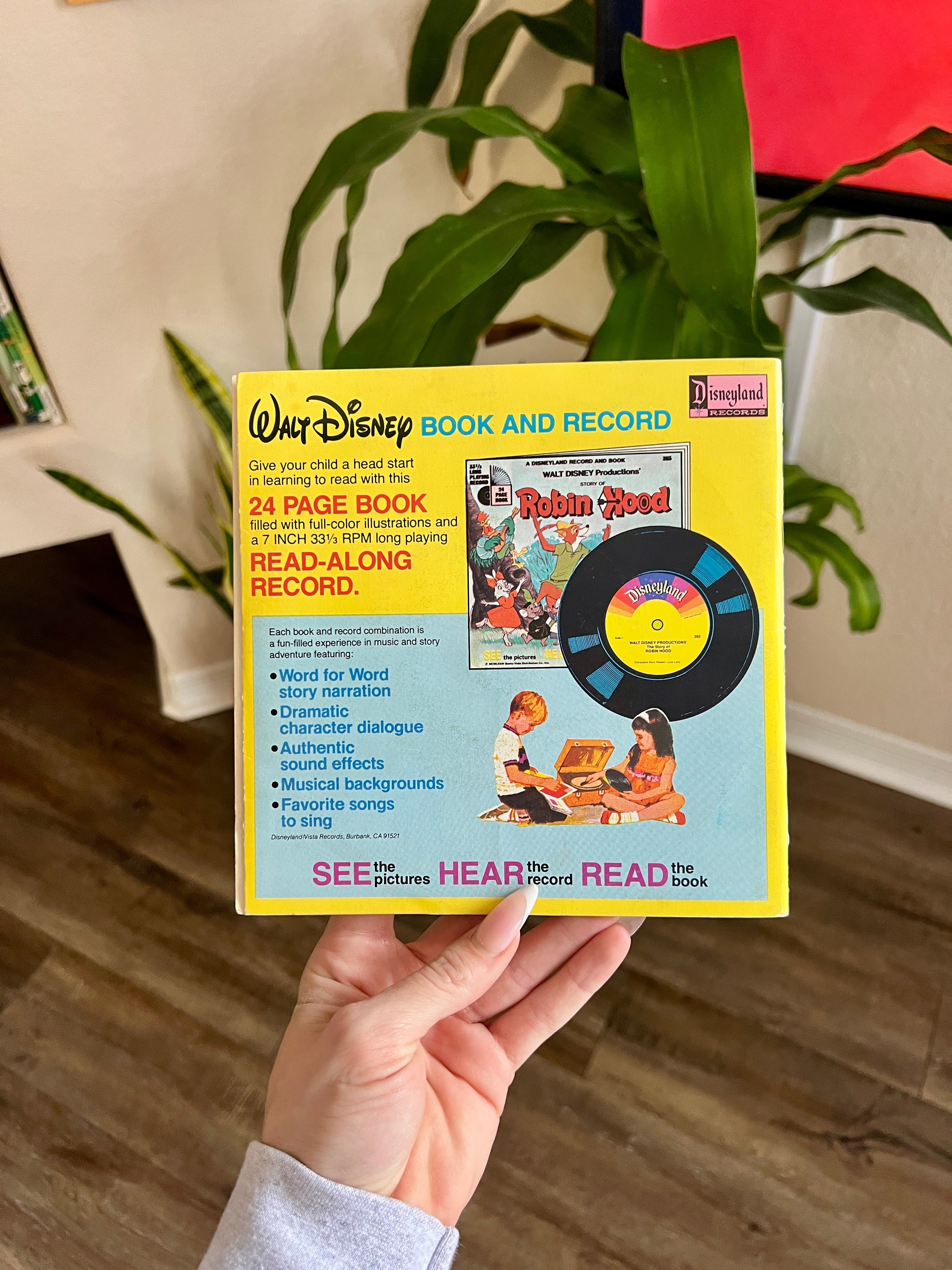 973 -The Story of Peter Pan 24 PG Read Along Book & Record