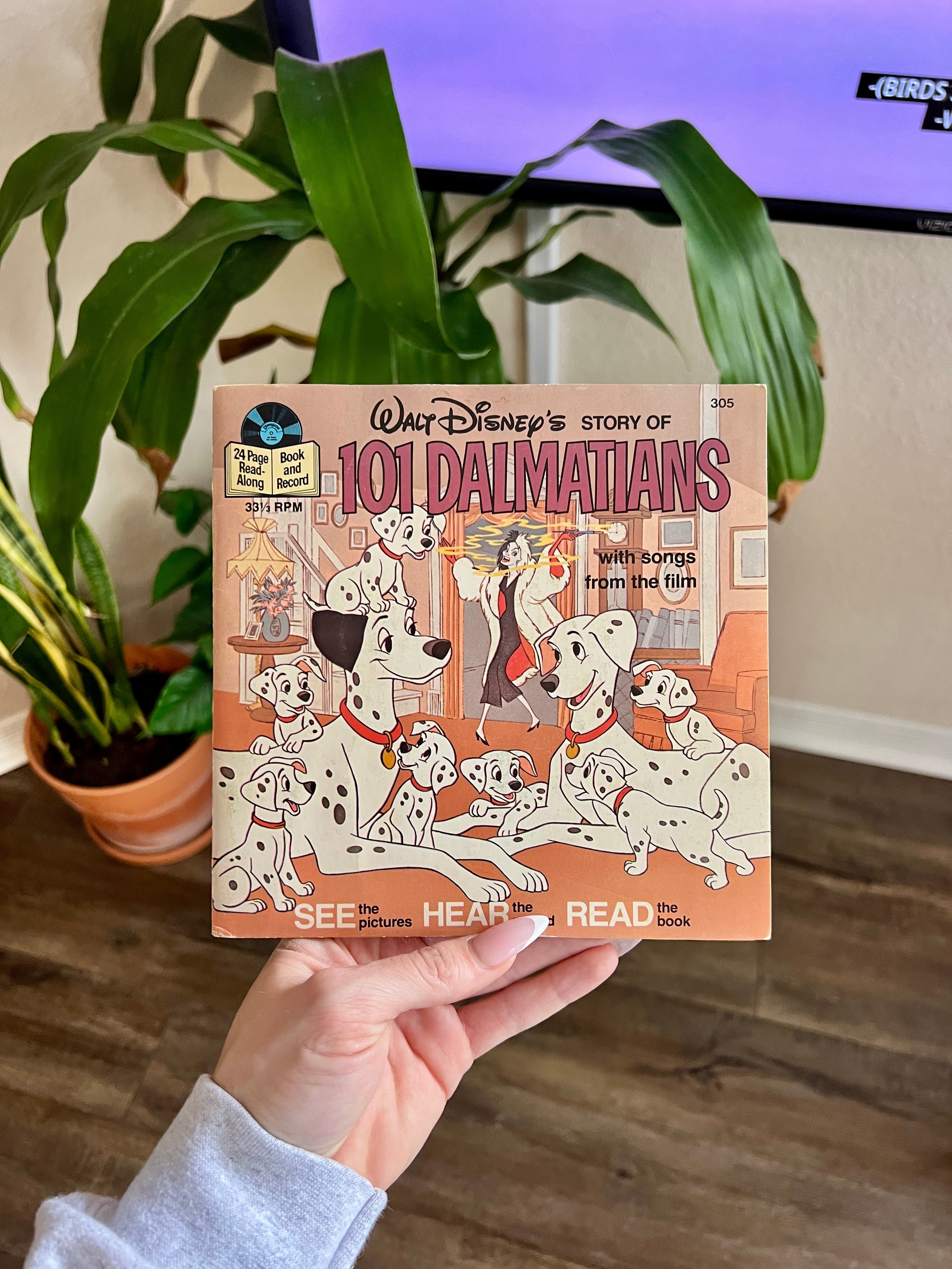 975 -The Story of 101 Dalmatians 24 PG Read Along Book & Record