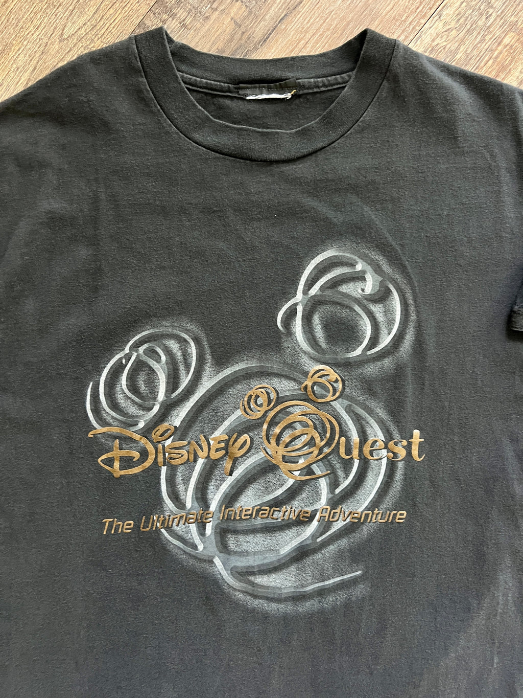 1302 - Black Disney Quest The Ultimate Interactive Adventure Logo Shirt - NT / M