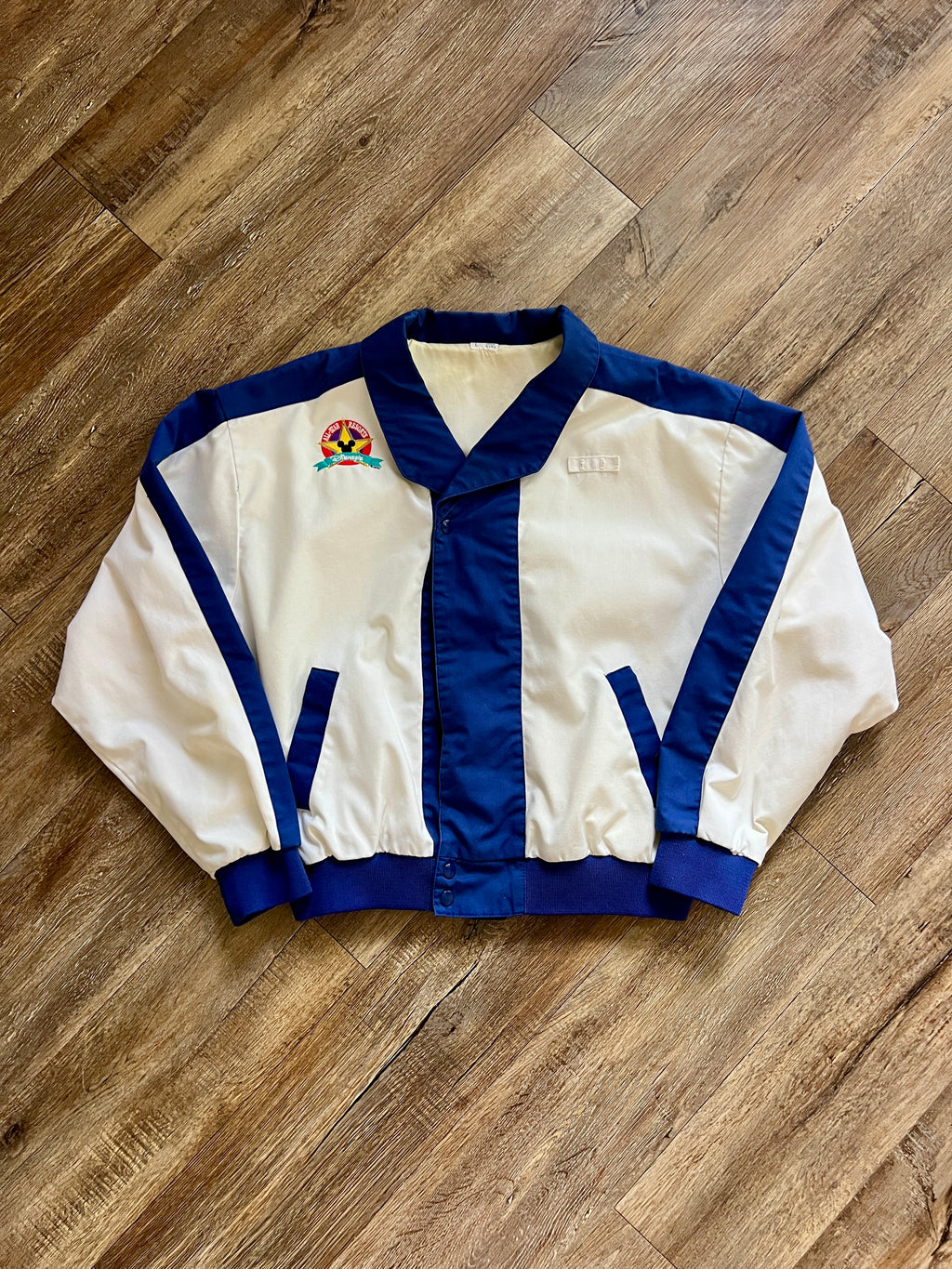 1322 - White & Blue All-Star Resorts Cast Member Jacket - L