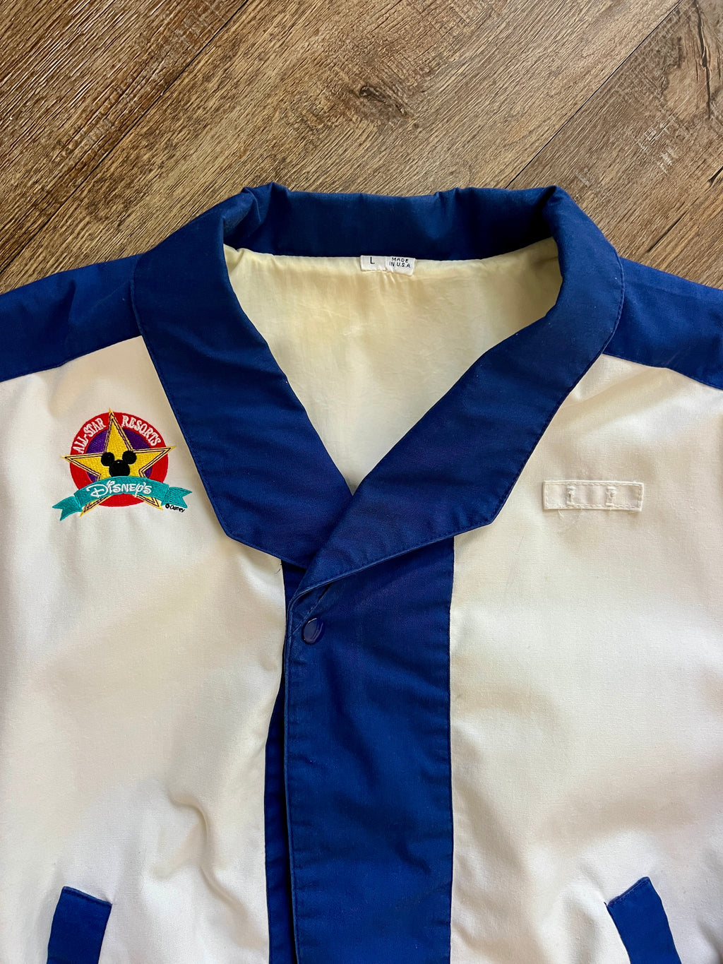 1322 - White & Blue All-Star Resorts Cast Member Jacket - L