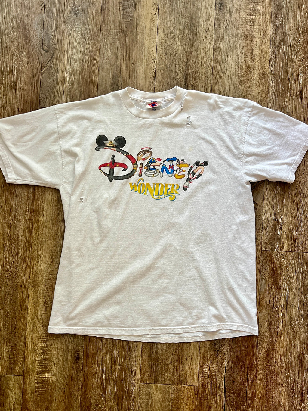 356 -Disney Wonder Character Letter Shirt - XL