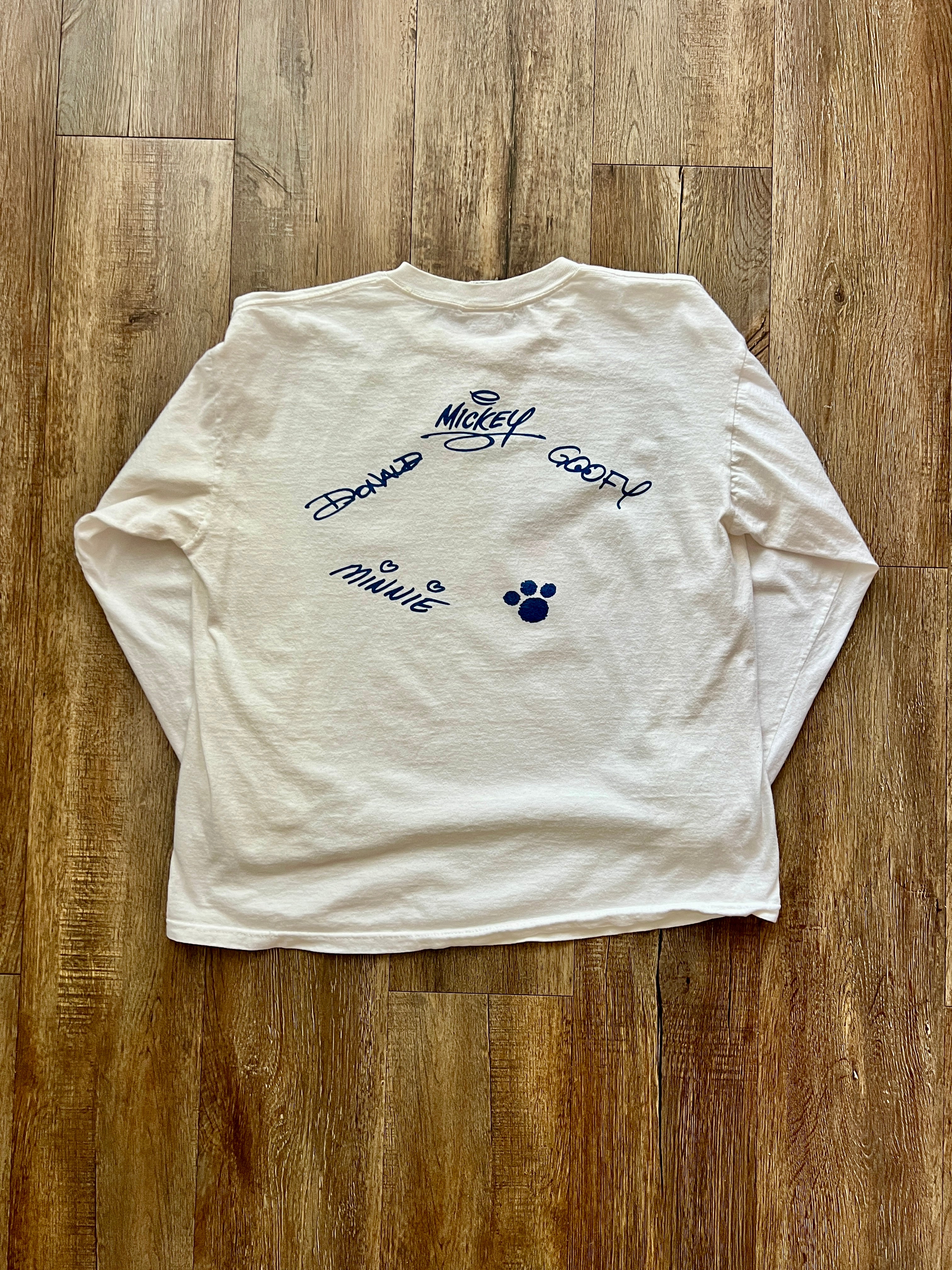 347 -White DCL Mickey & Friends Autograph Long Sleeve - L
