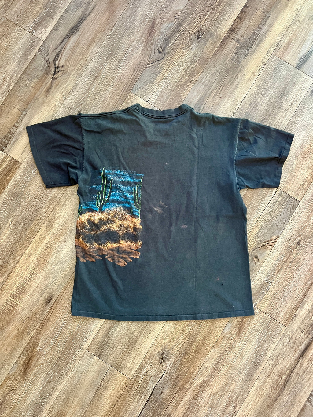 1367 - Black Wraparound Running Horses Desert Scene Shirt - XL
