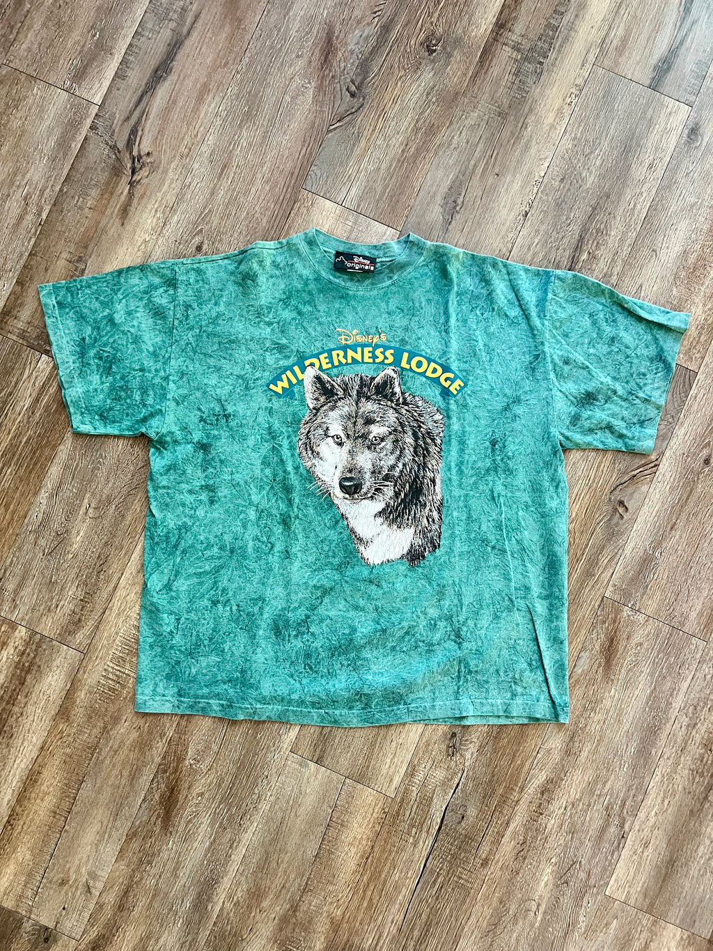 1368 - Green Tie-Dye Wilderness Lodge Wolf Shirt - OSFA