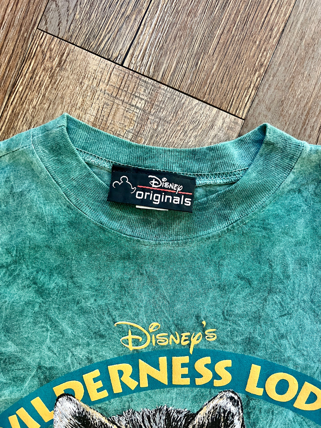 1368 - Green Tie-Dye Wilderness Lodge Wolf Shirt - OSFA