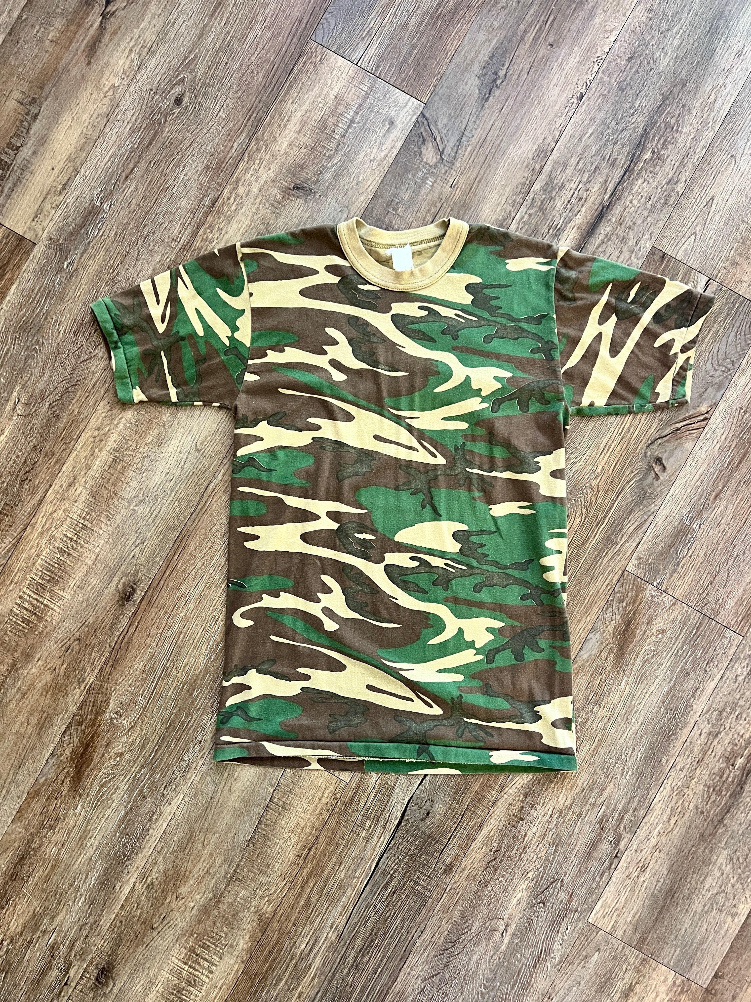 1378 - Green Army Camo Shirt - S
