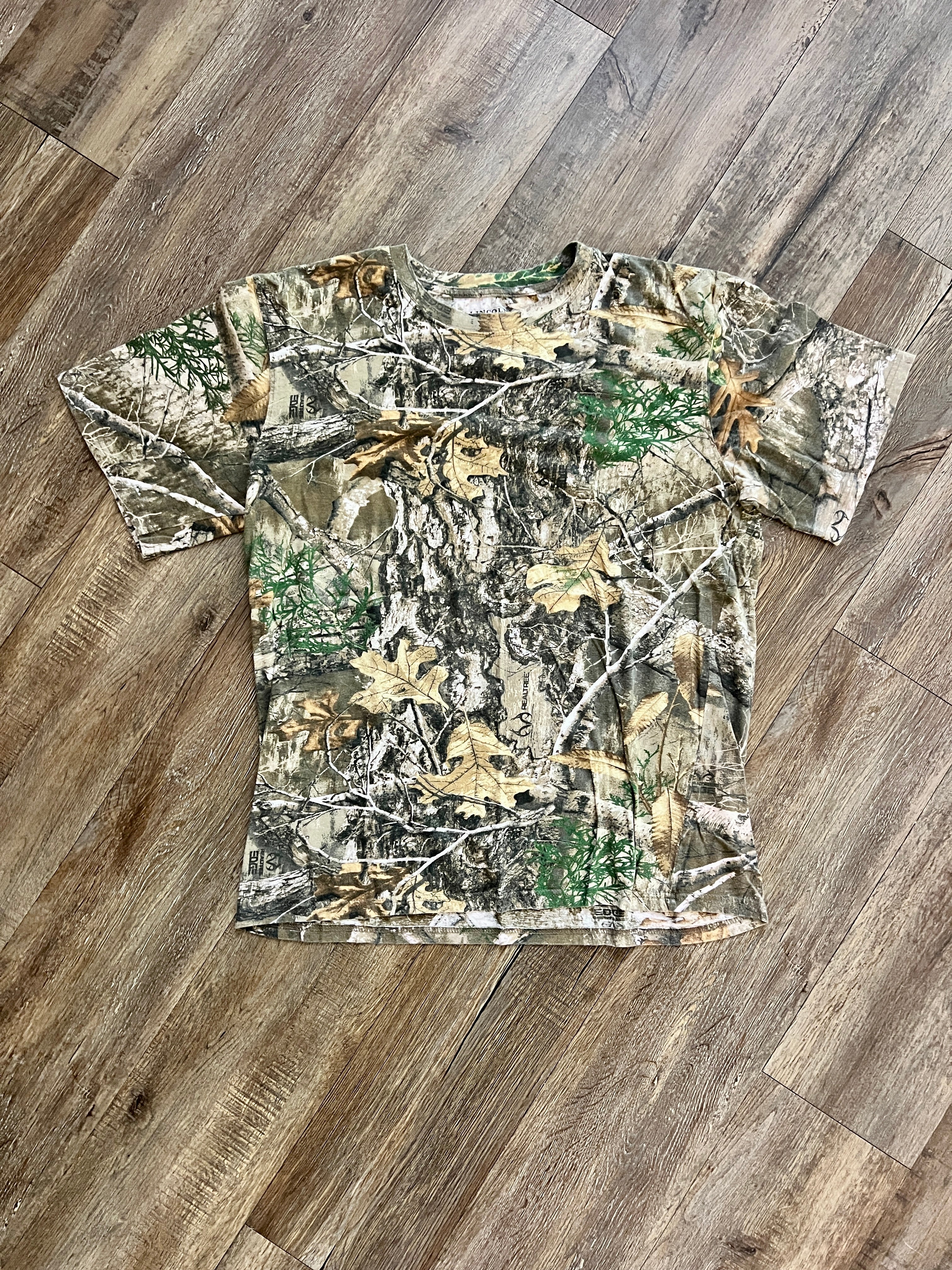 1381 - Lincoln Outfitters Camo Shirt - XL
