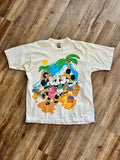 1323 - White Mickey & Minnie Beach Trip Shirt - NT / L