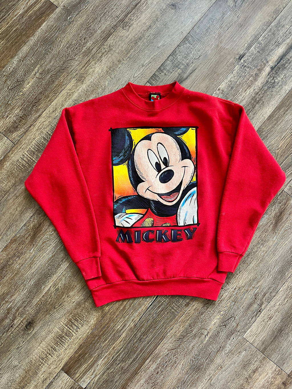1351 - Red Sketch Mickey Box Letter Crewneck - M
