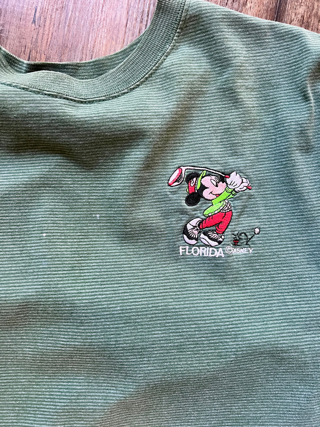 979 -Green Single Stitch Embroidered Golfing Mickey Velva Sheen Shirt - XL