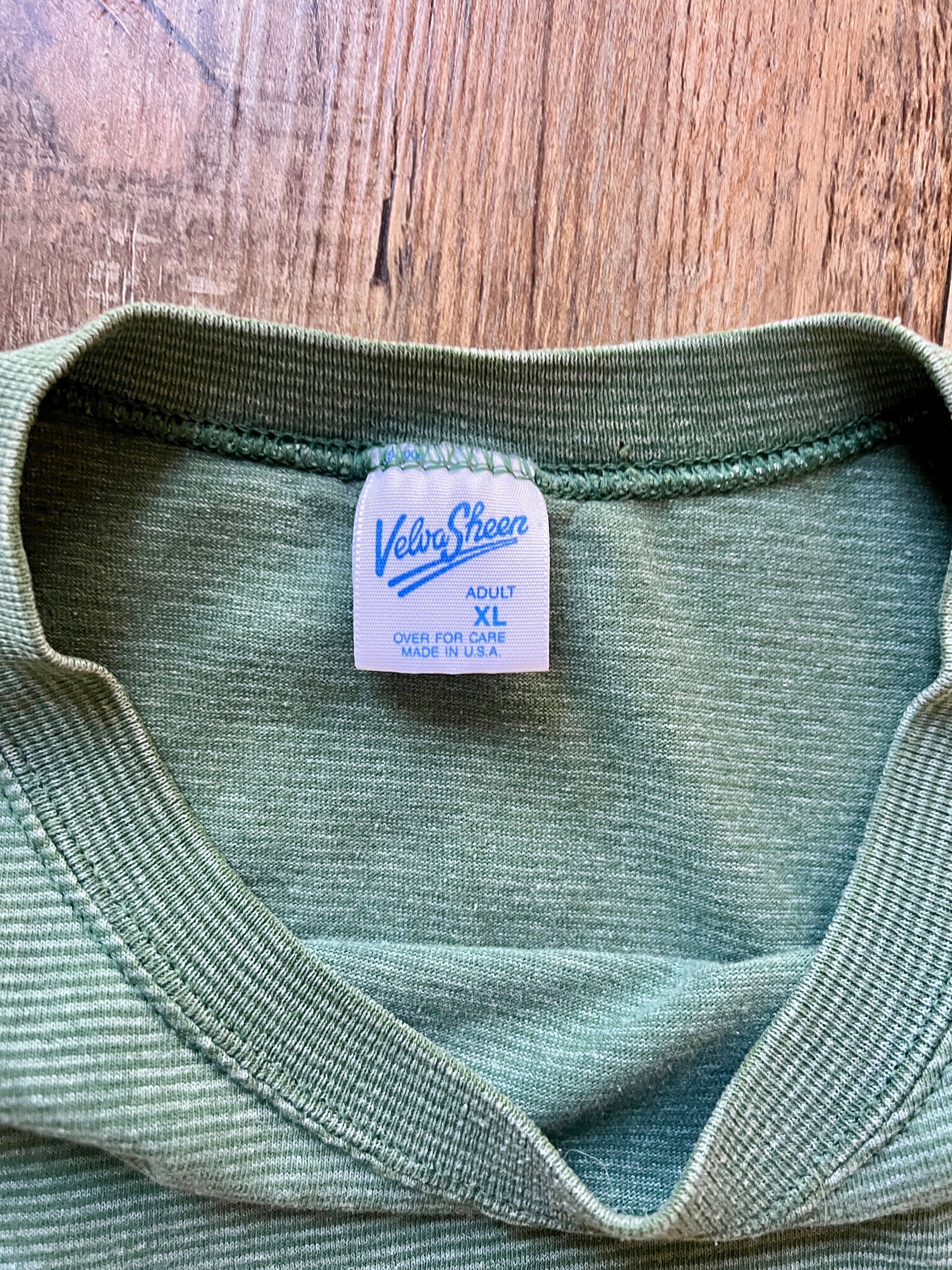 979 -Green Single Stitch Embroidered Golfing Mickey Velva Sheen Shirt - XL
