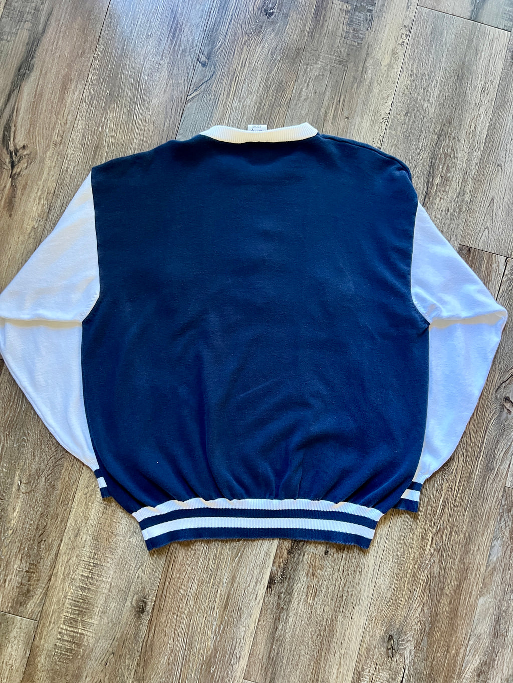 986 -White & Blue Stripe Embroidered Mickey, Goofy, Donald Golfing Pullover - L