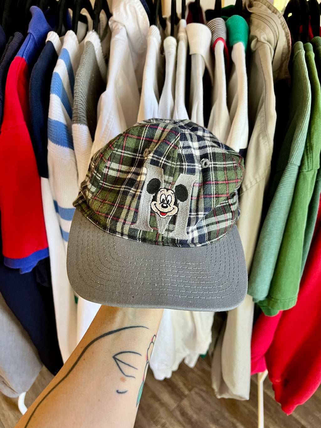 1031 - Green Plaid Mickey Face M Hat