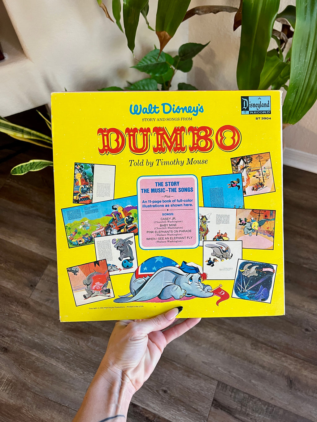 1020 -Dumbo Storybook Record 33
